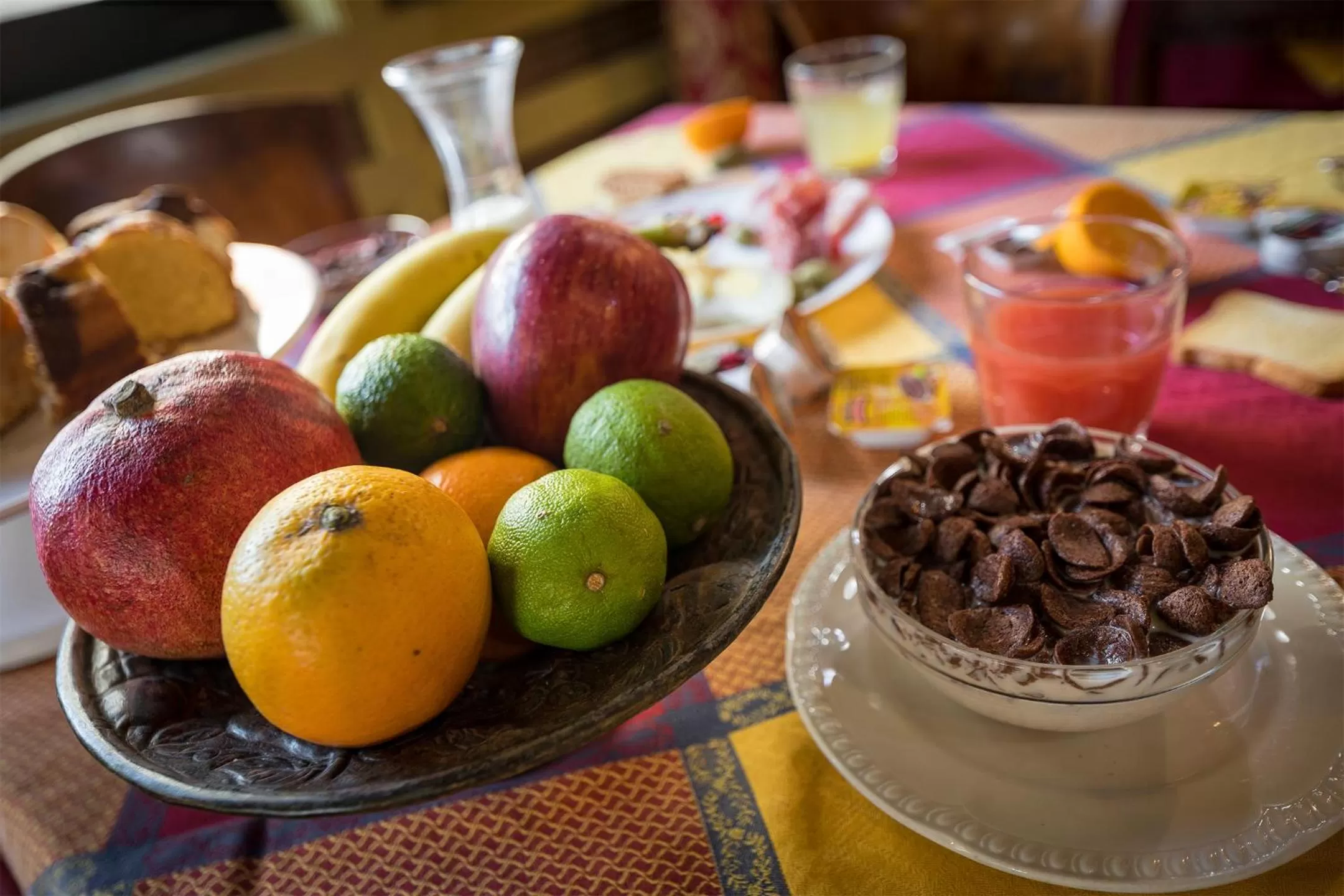 Restaurant/places to eat in Grand Hotel Colony