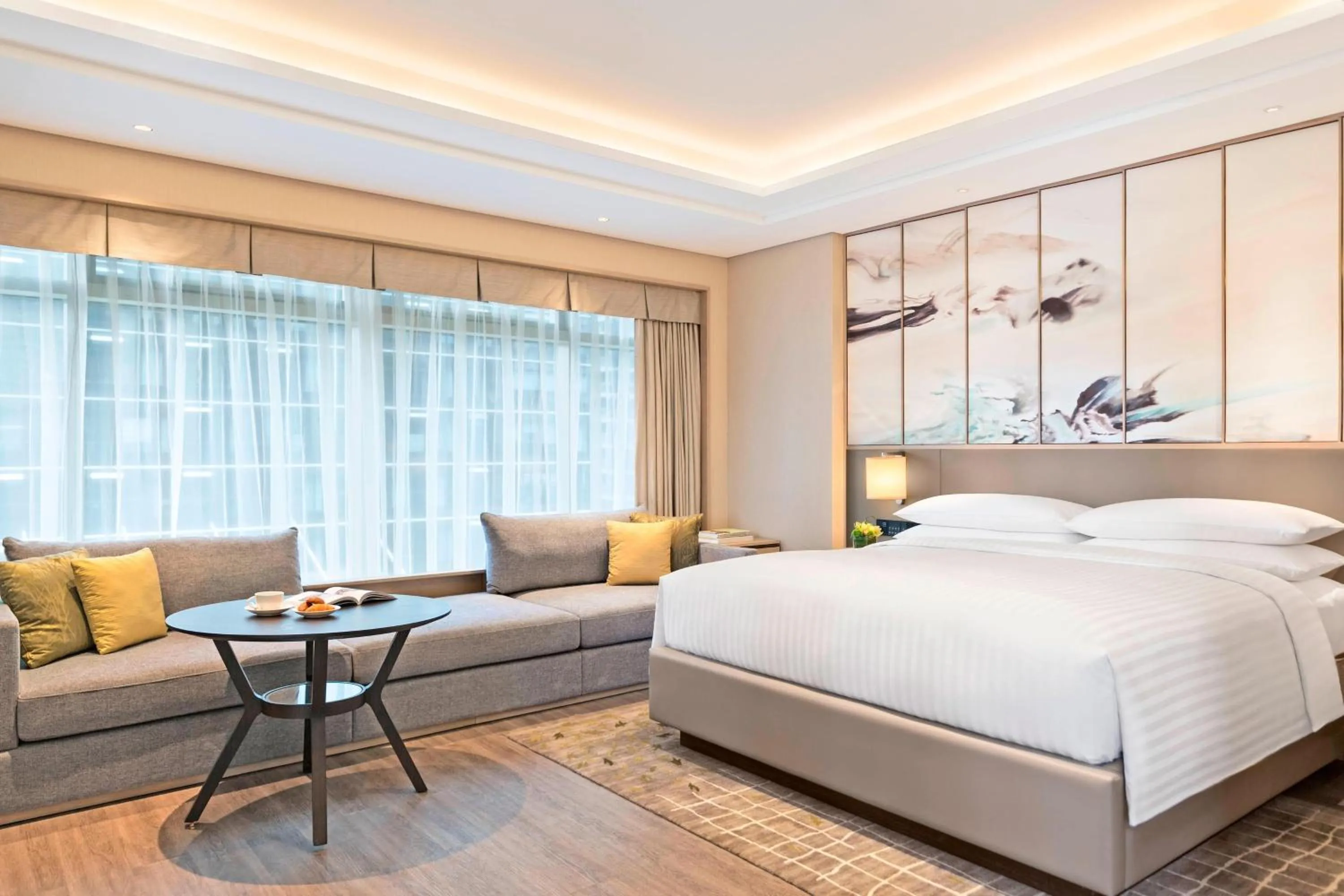 Photo of the whole room, Bed in Marriott Executive Apartments Hangzhou Yuhang