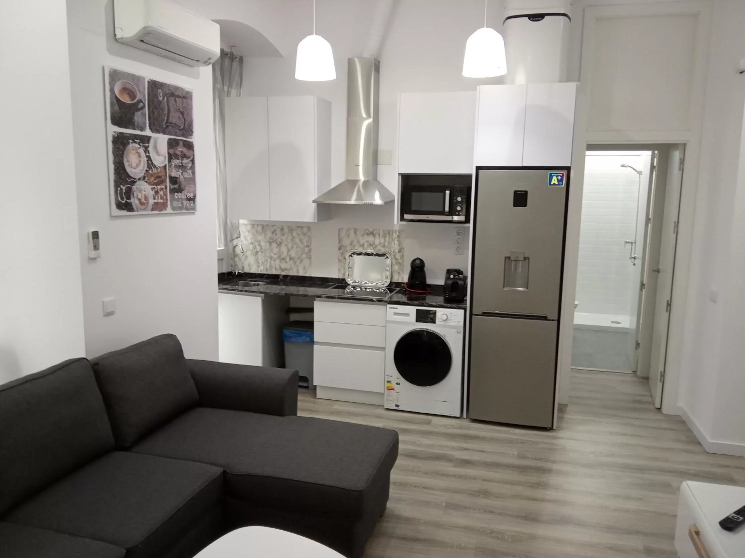 Kitchen or kitchenette in Alicante Center Apart