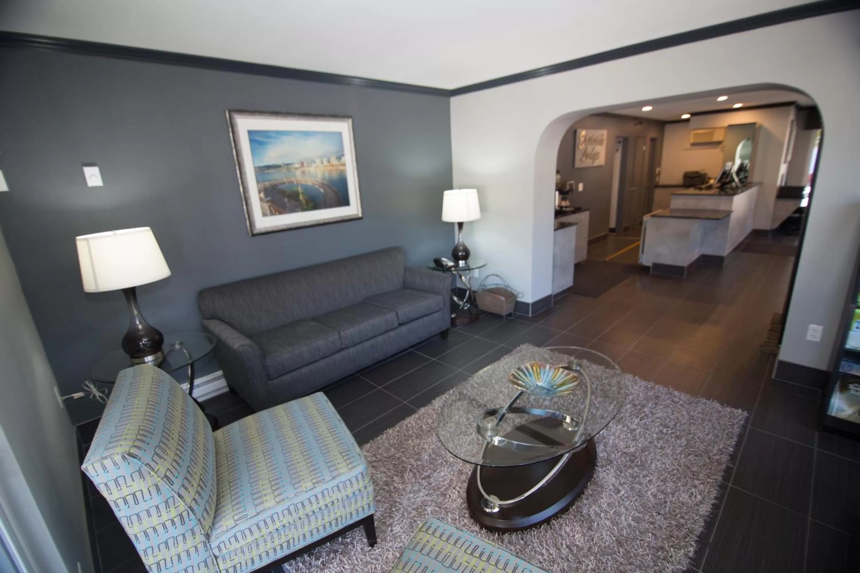 Lobby or reception, Bed in Eastside Lodge