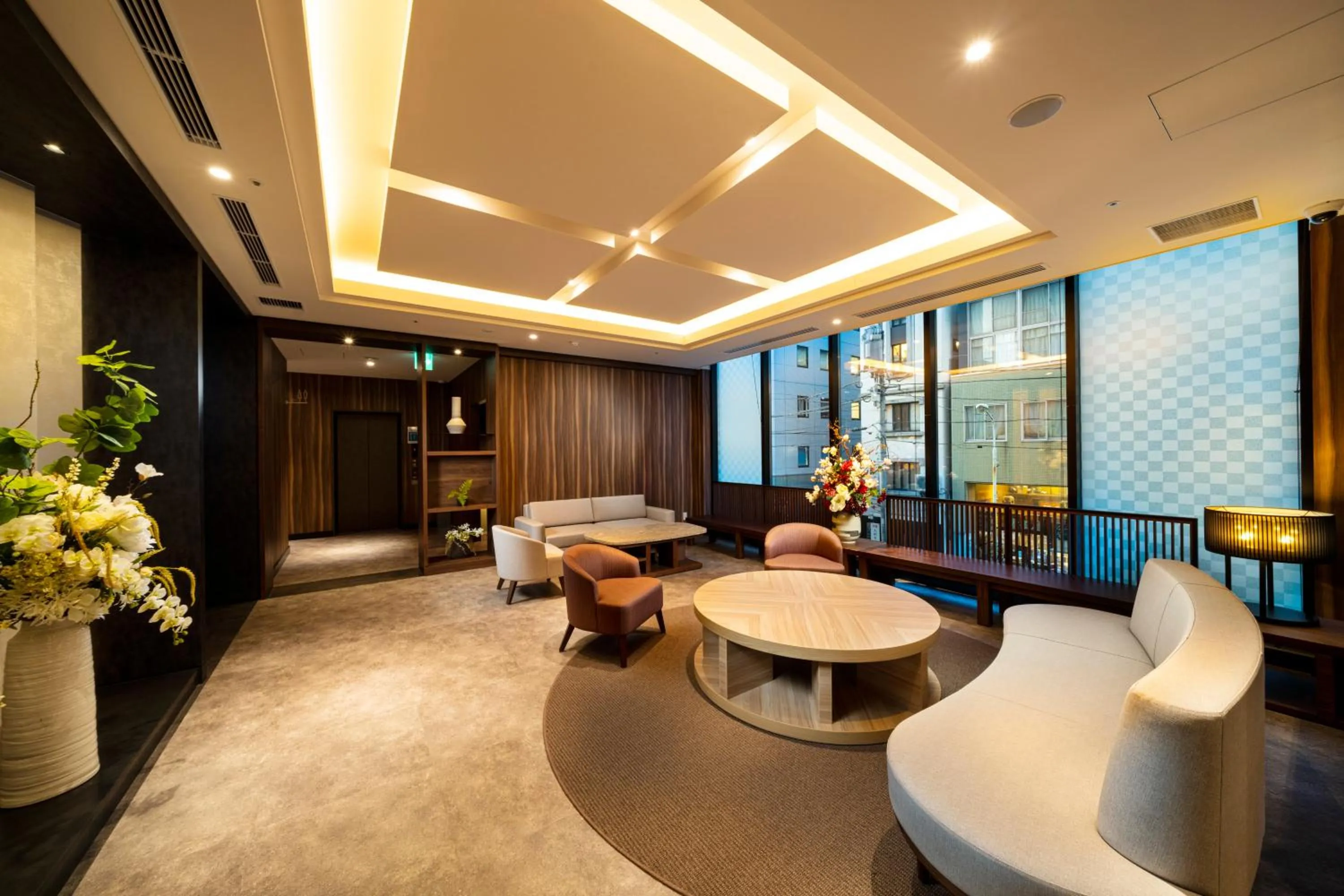 Lounge or bar in KOKO HOTEL Tsukiji Ginza