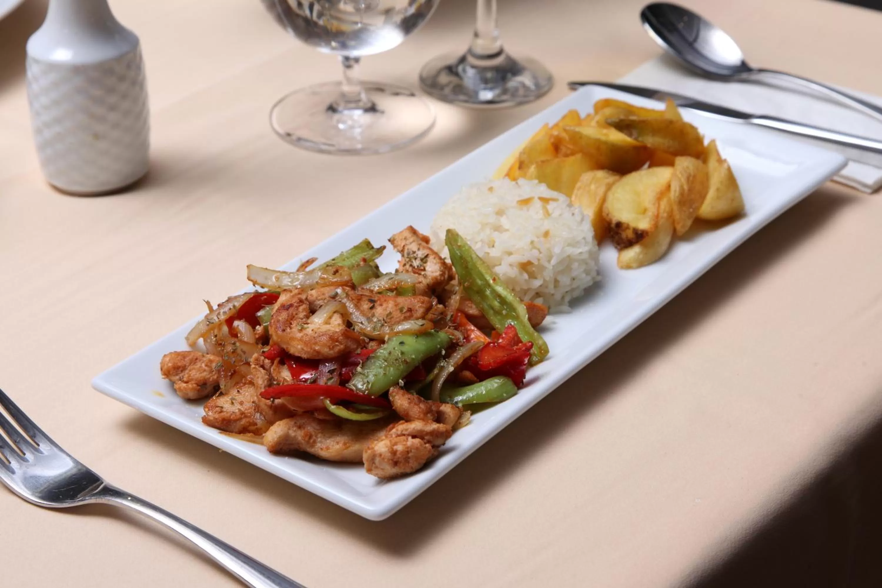 Food in Stargate Hotel&Spa