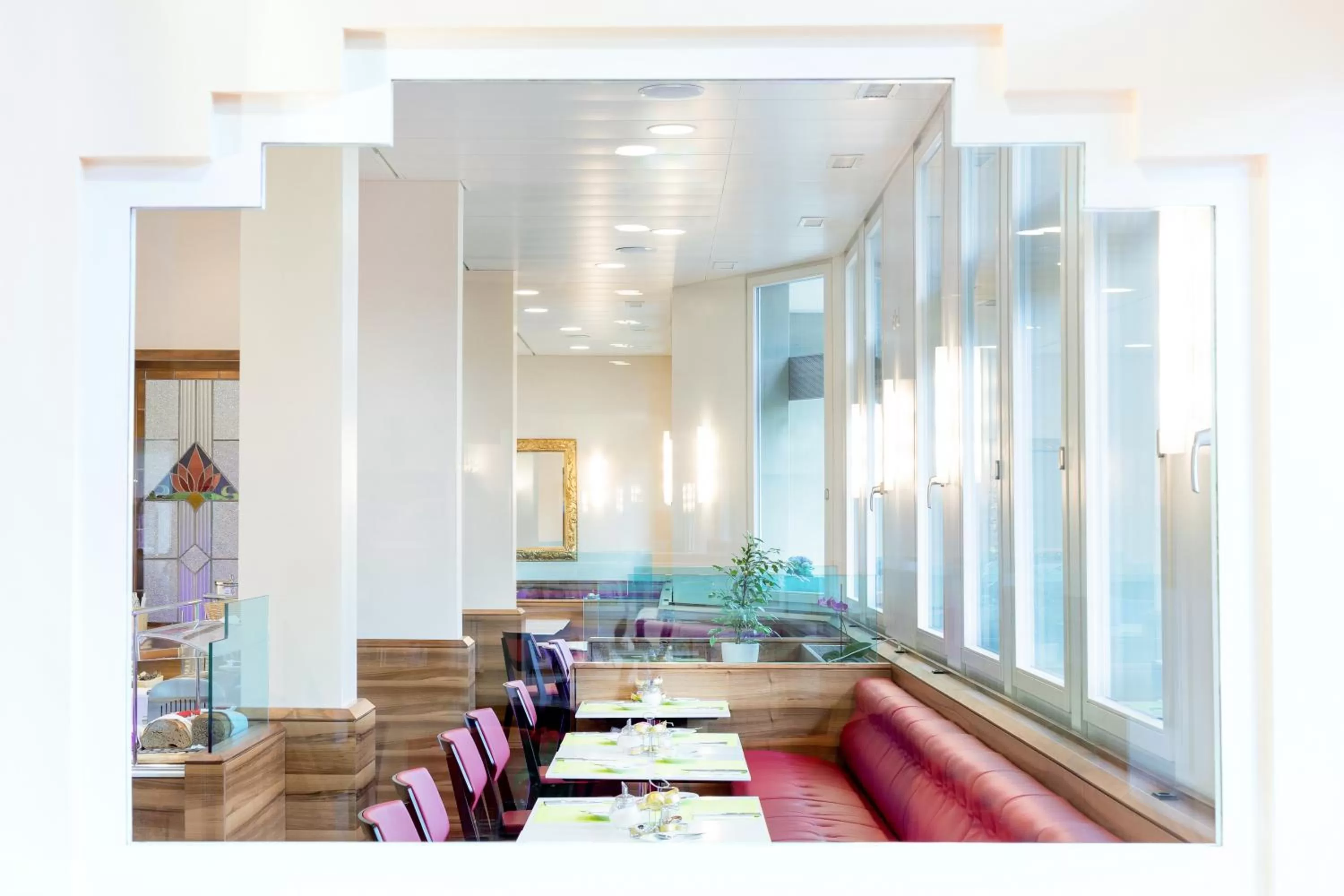 Restaurant/places to eat in Hotel Welcome Inn