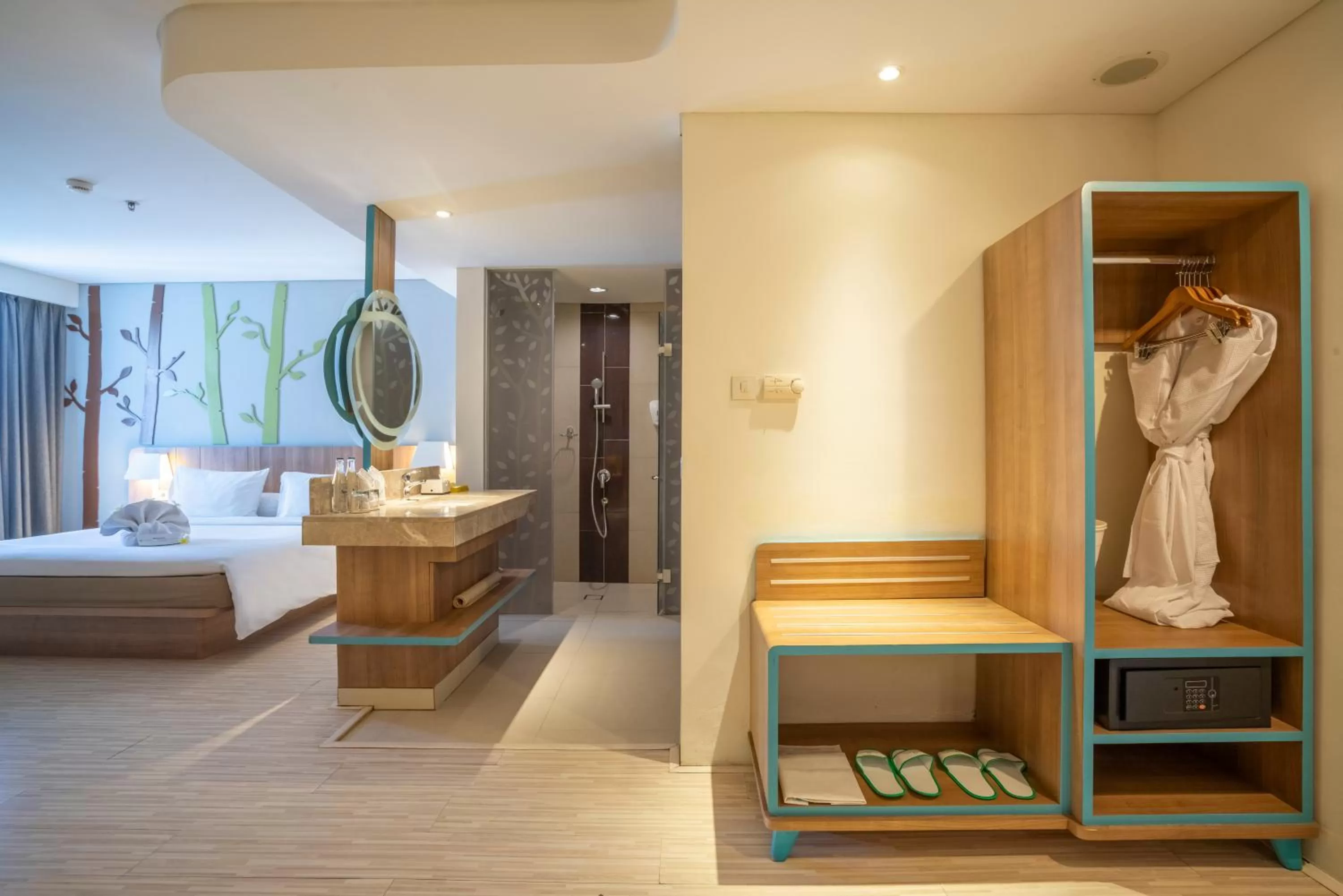 Bedroom, Bed in Grand Livio Kuta Hotel