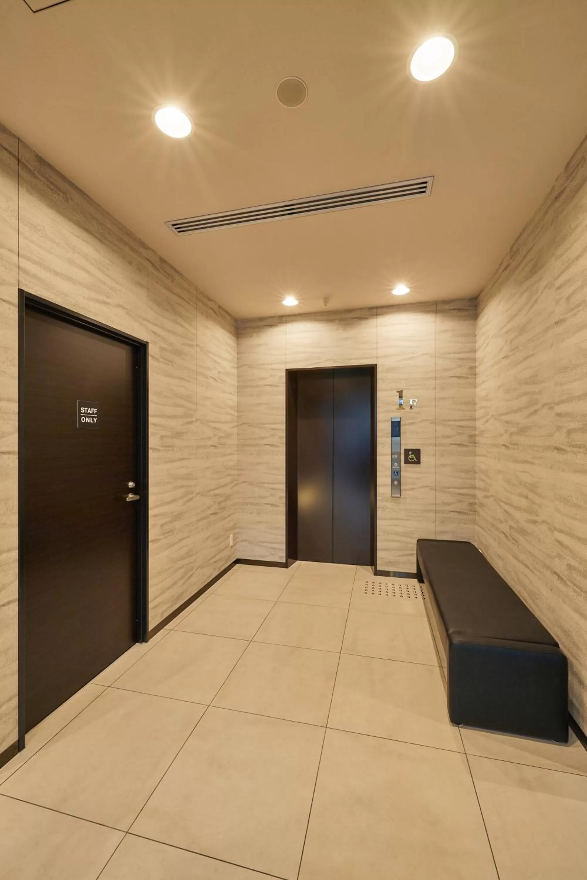 Lobby or reception in Hotel Trend Kyobashi Ekimae