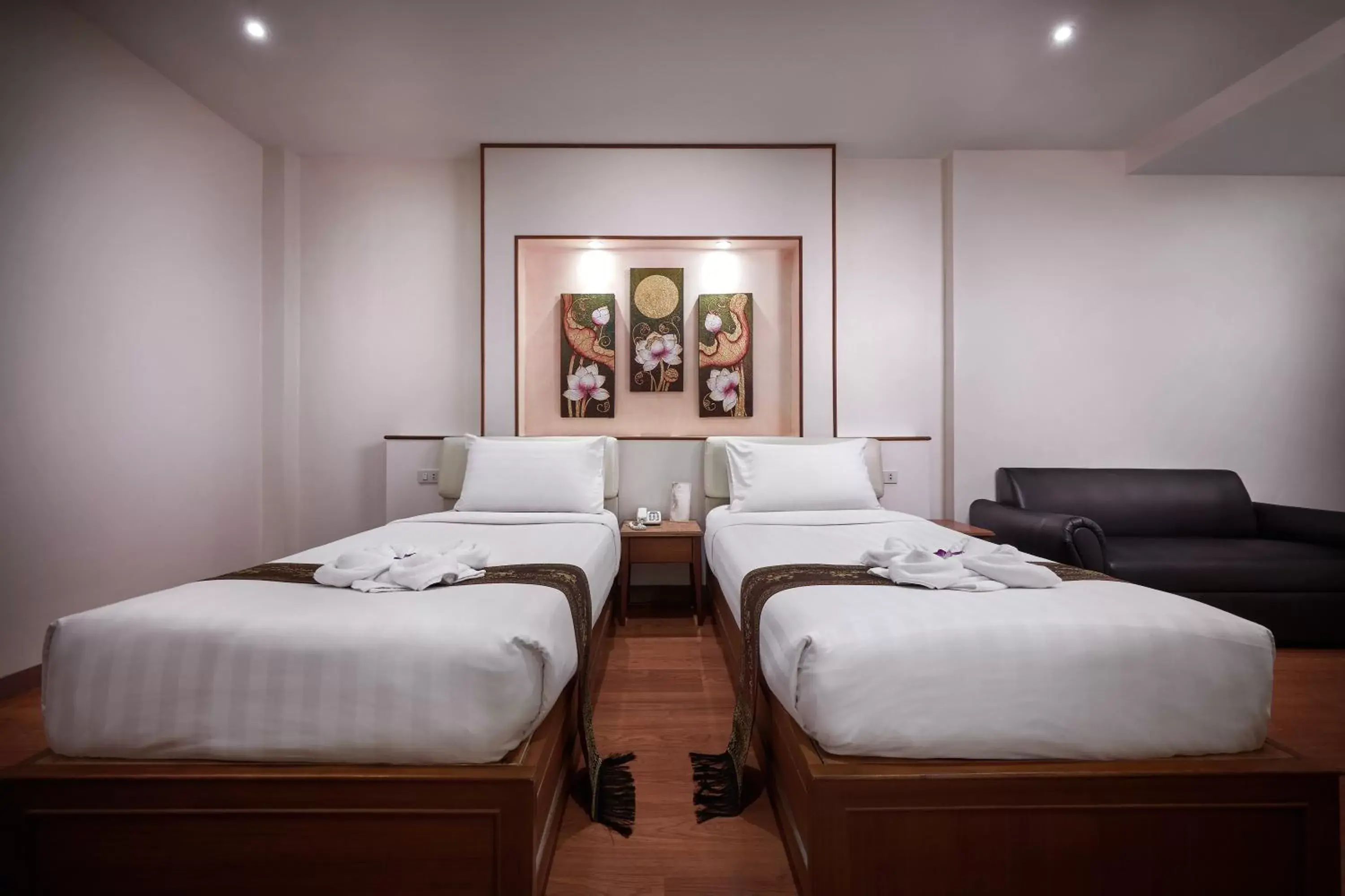 Standard Twin Room in KC Place Hotel Pratunam Standard Twin Room in KC Place Hotel Pratunam