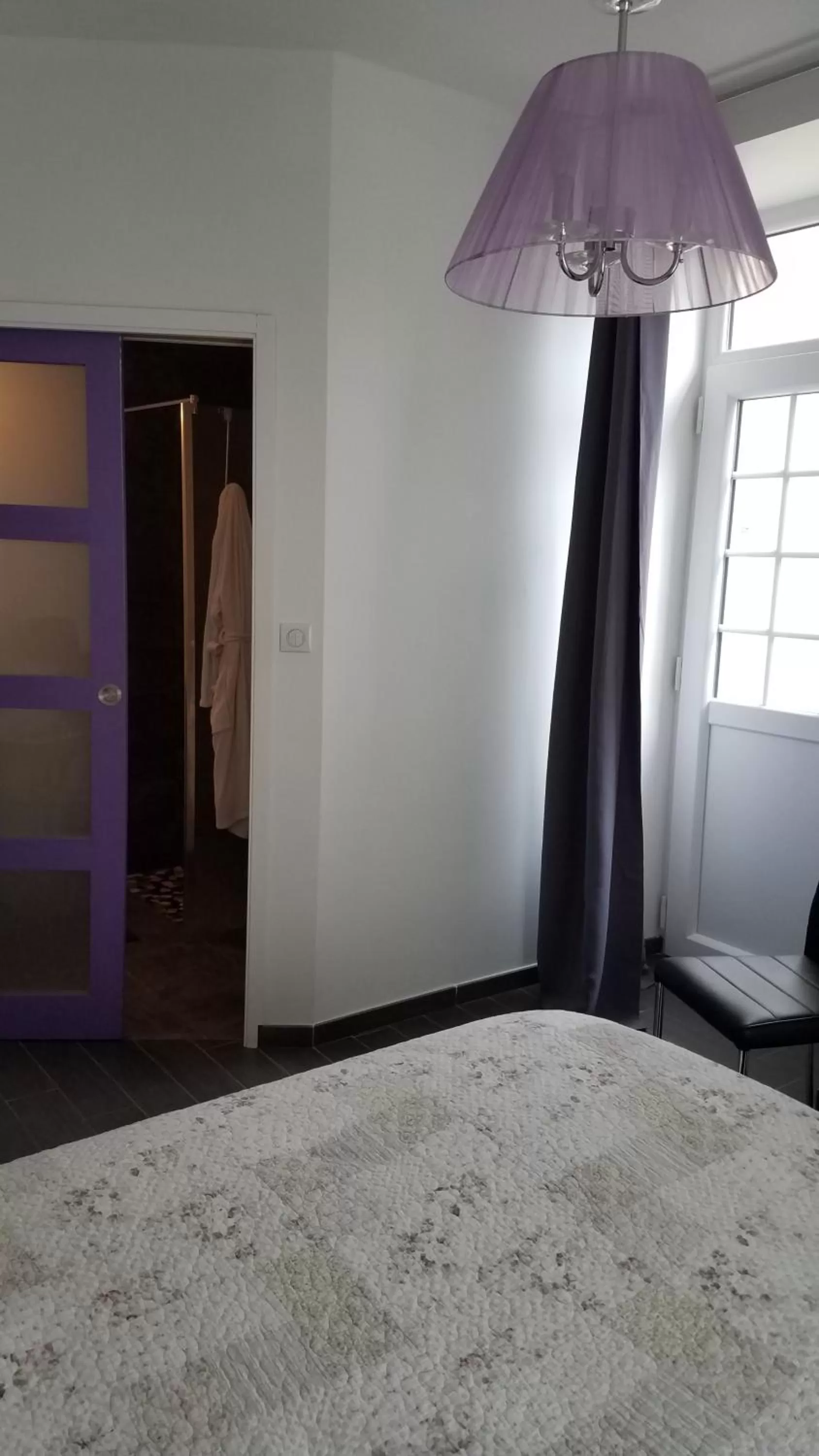 Bathroom, Bed in Château Besson