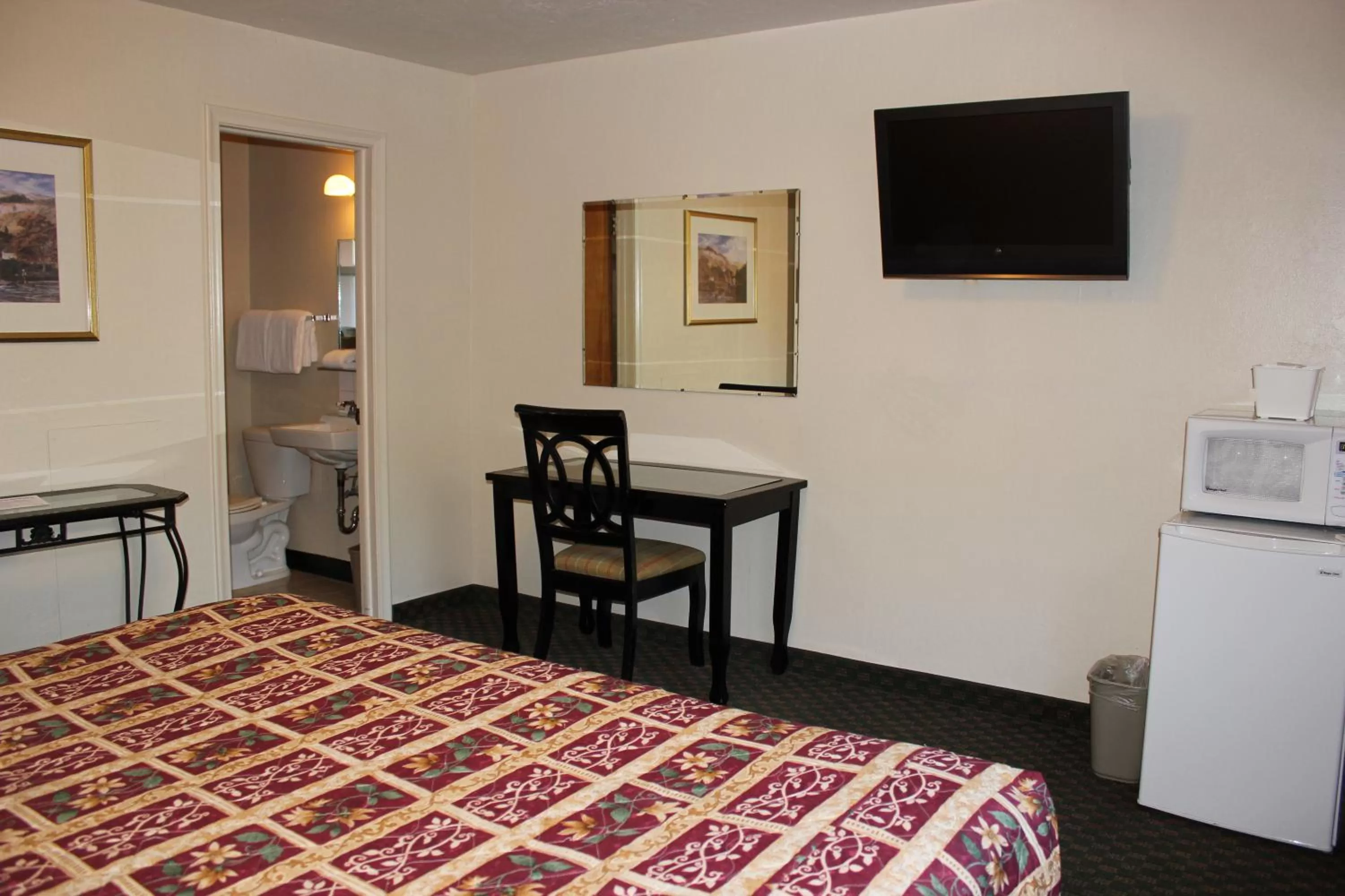 Deluxe Single Room in Lava Spa Motel & RV