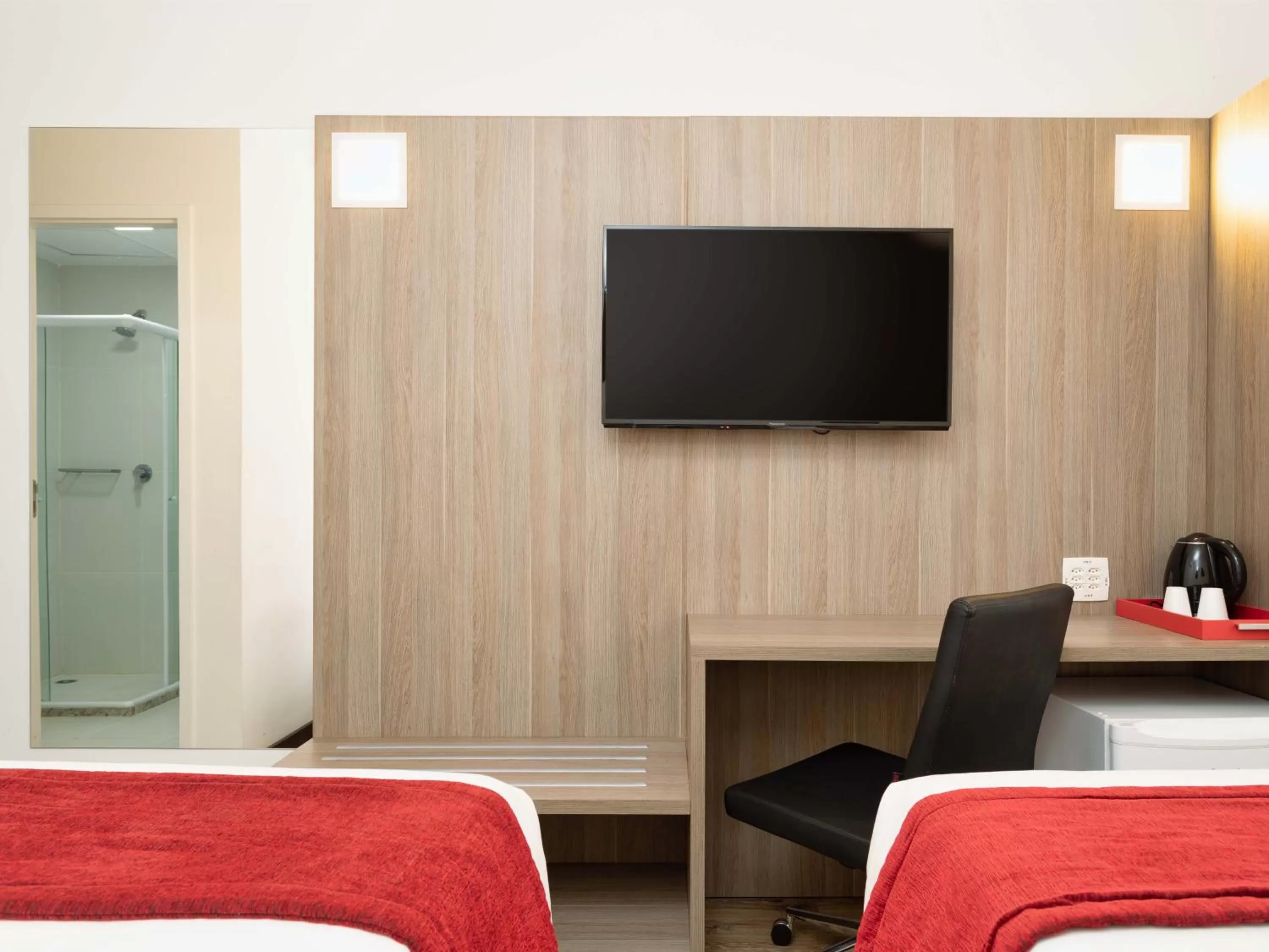 Bed in Ramada Encore by Wyndham São Paulo Osasco