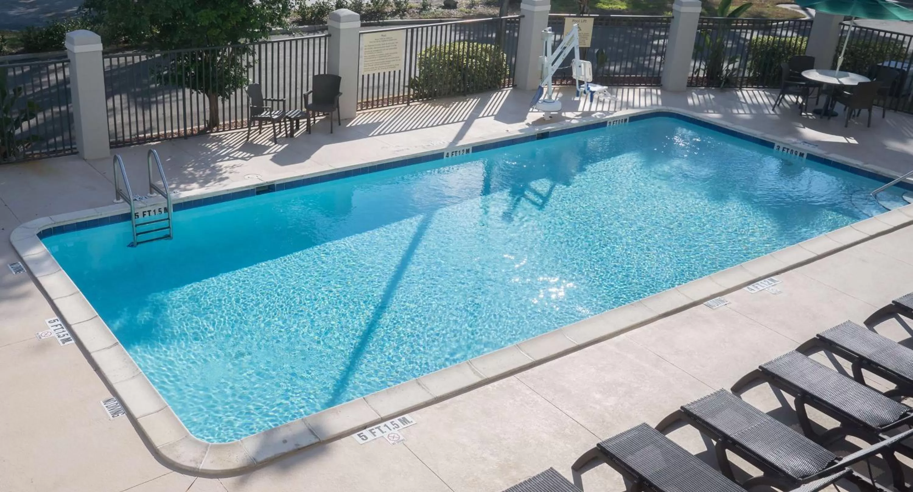 Pool view in Hampton Inn Lakeland
