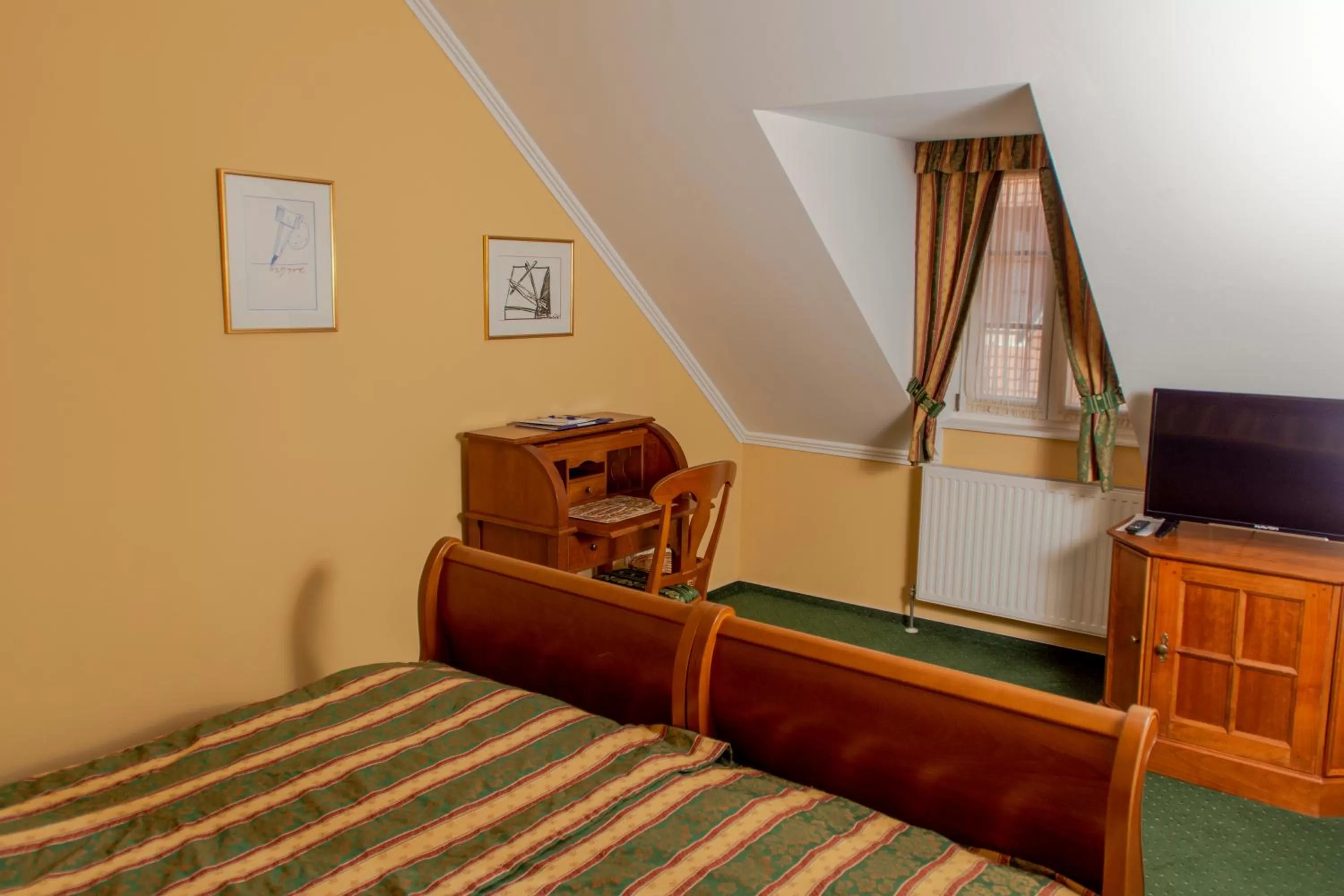 Bed in Hotel Wollner