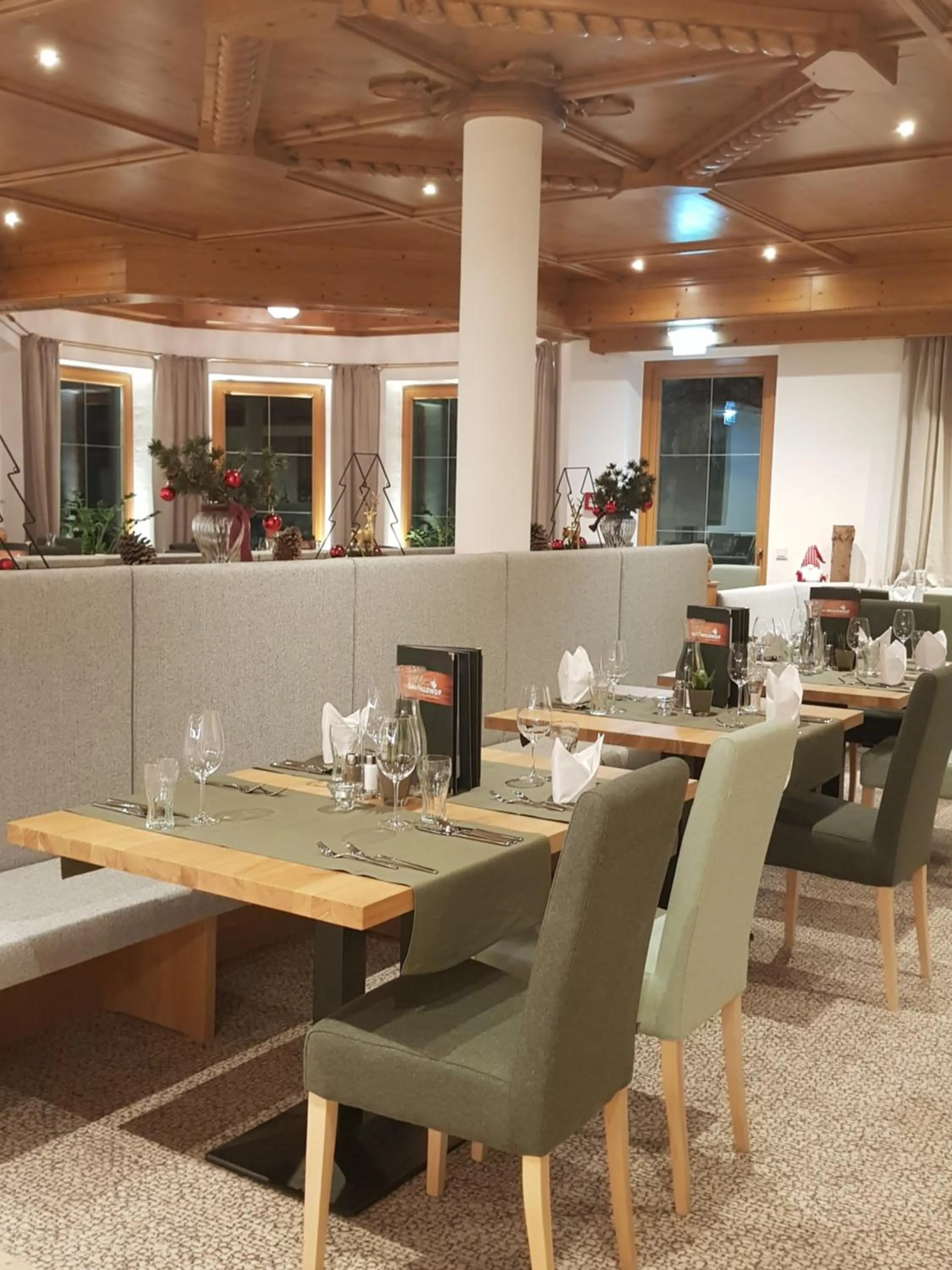 Restaurant/places to eat in Hotel Der Waldhof