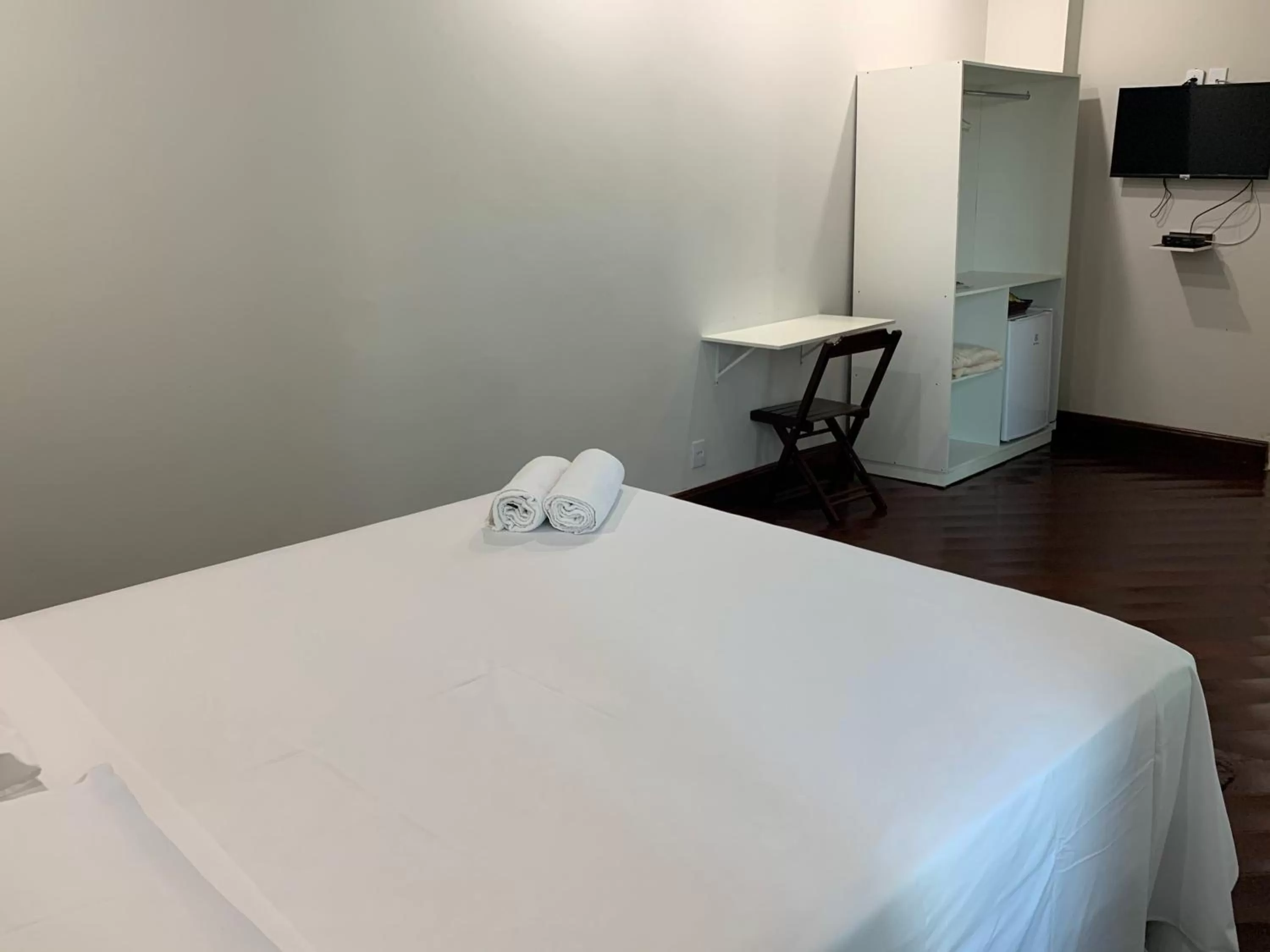 Bed in SAMIR HOTEL COMFORT