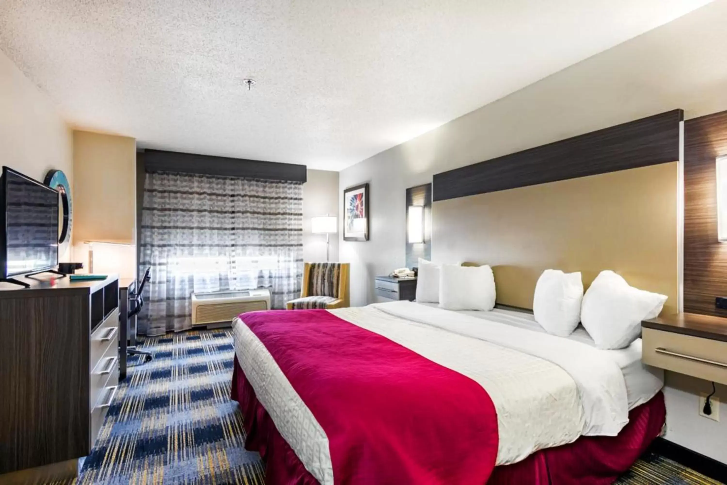 King Room - Non-Smoking in Baymont by Wyndham Jackson King Room - Non-Smoking in Baymont by Wyndham Jackson