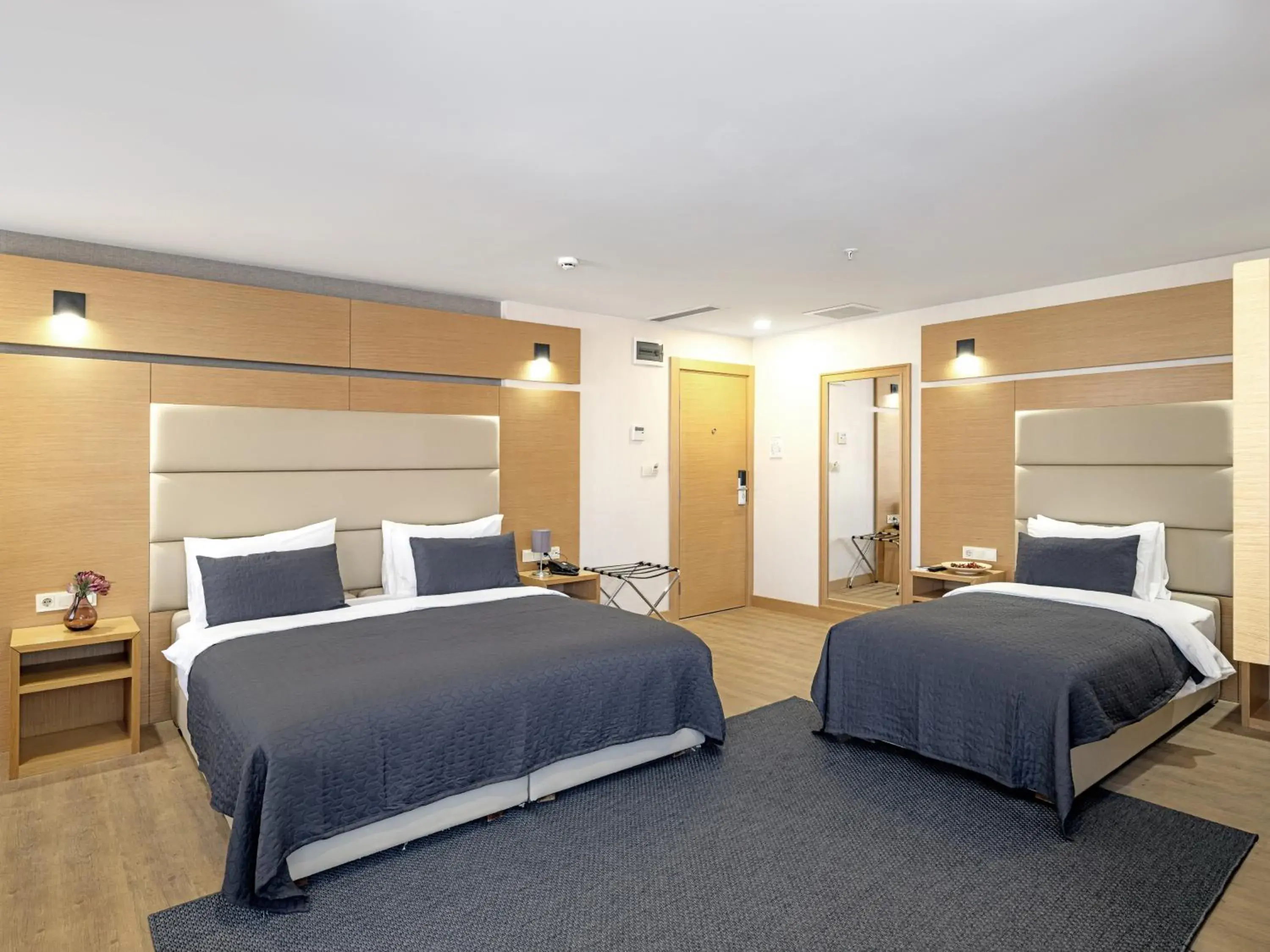 Deluxe Family Room in Merlin Hotel İstanbul Deluxe Family Room in Merlin Hotel İstanbul