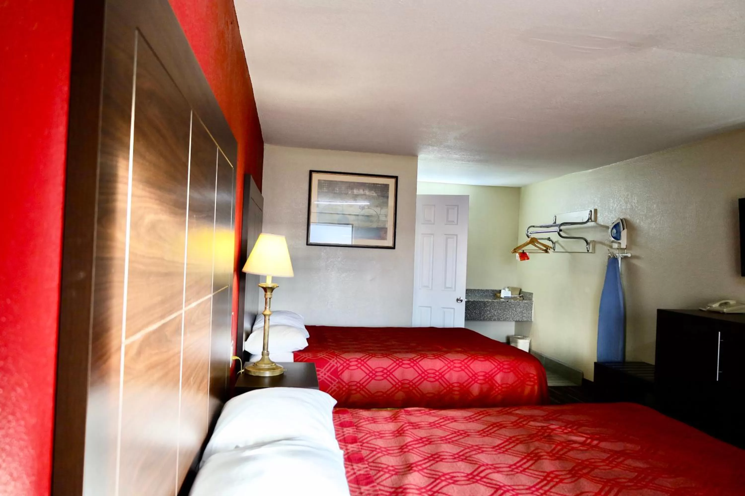 Bed in Rodeway Inn Pauls Valley