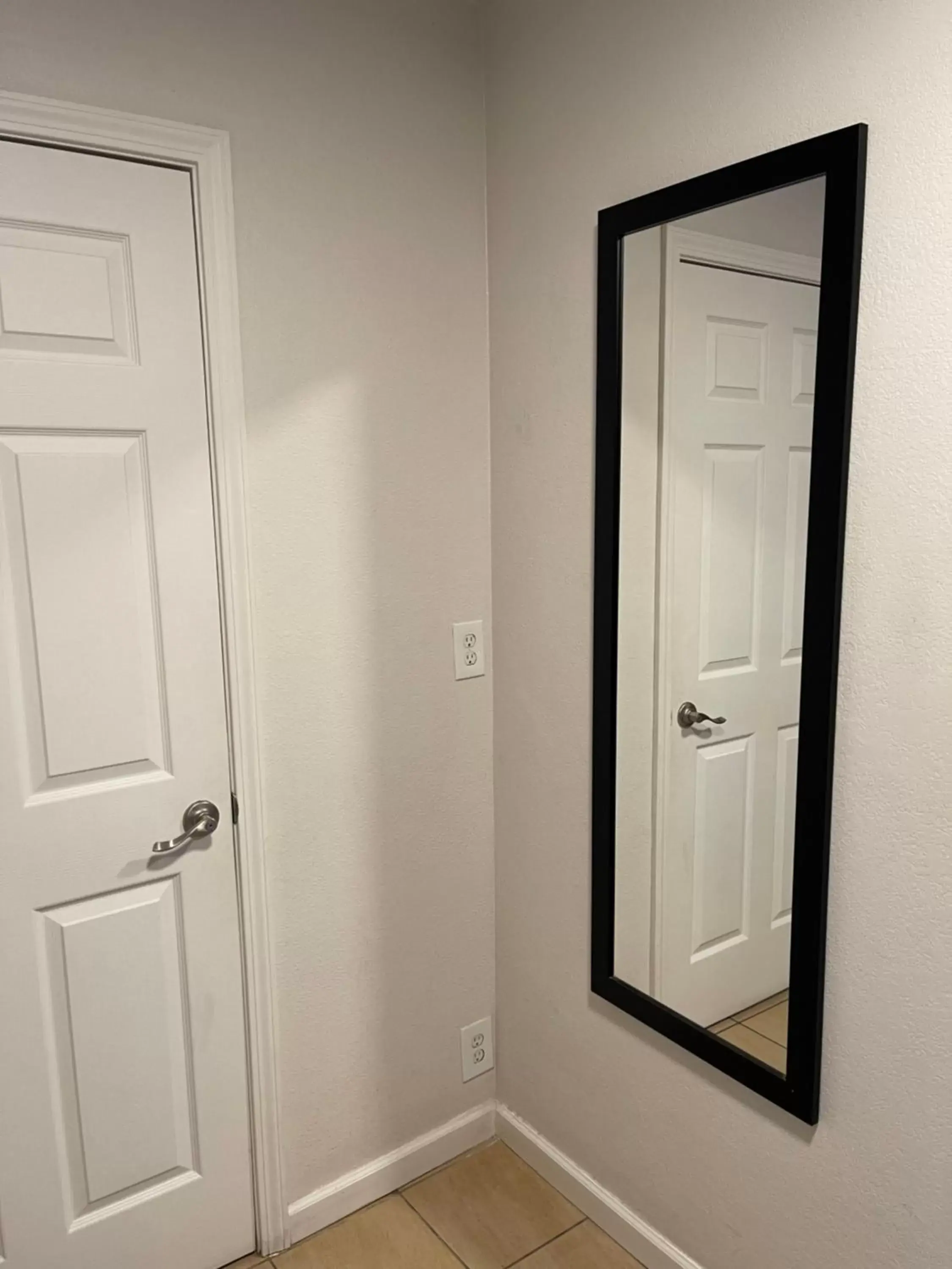 Double Room - Disability Access in The Historic Brookdale Lodge, Santa Cruz Mountains Double Room - Disability Access in The Historic Brookdale Lodge, Santa Cruz Mountains