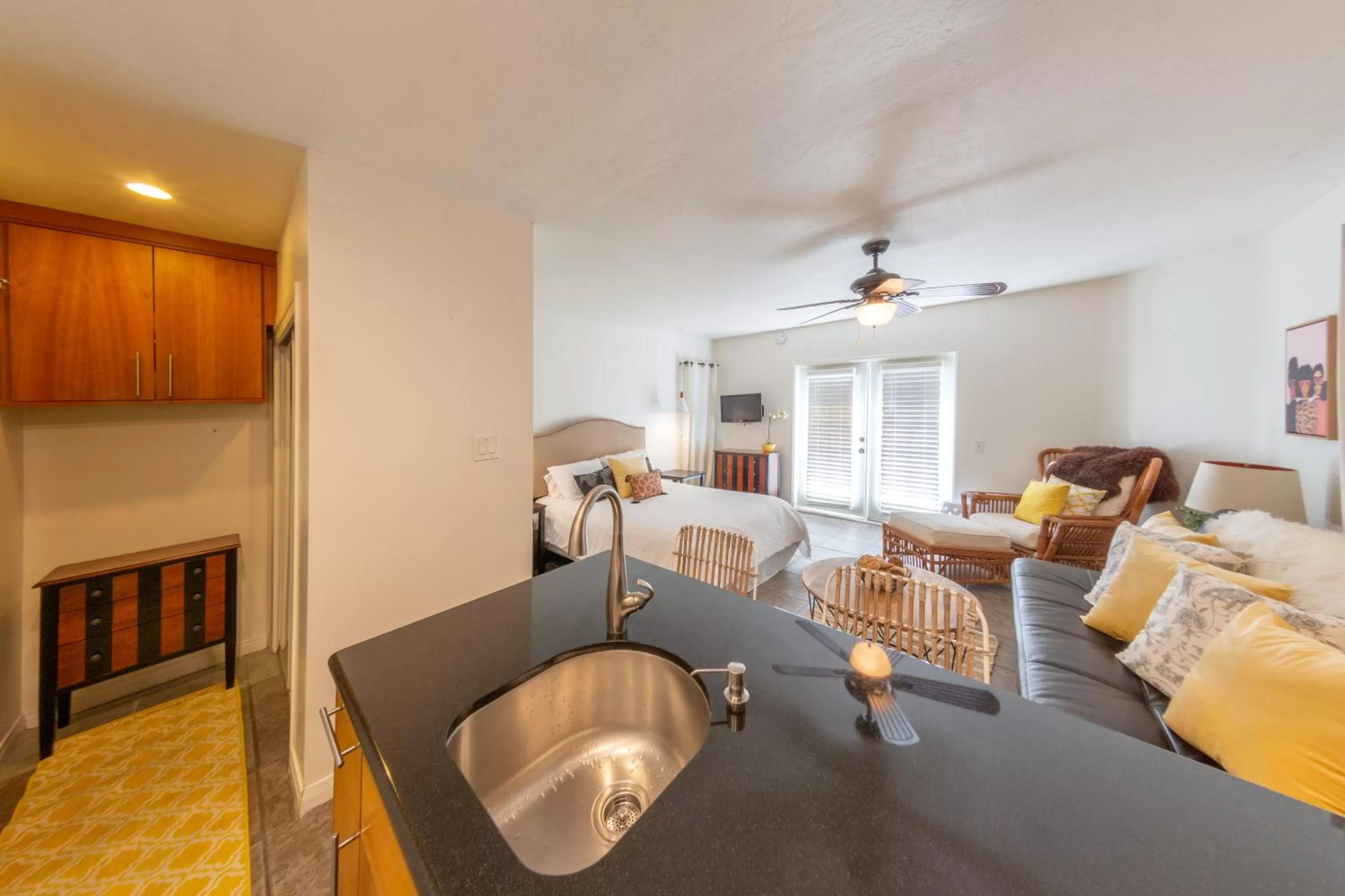 Deluxe Queen Studio #9 in Beachwalk Villas