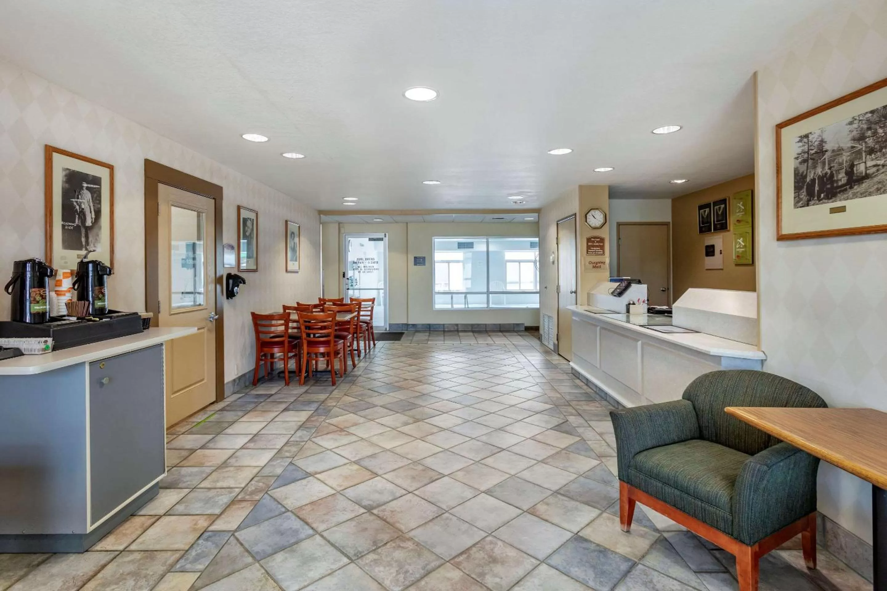 Lobby or reception in Econo Lodge Belle Fourche