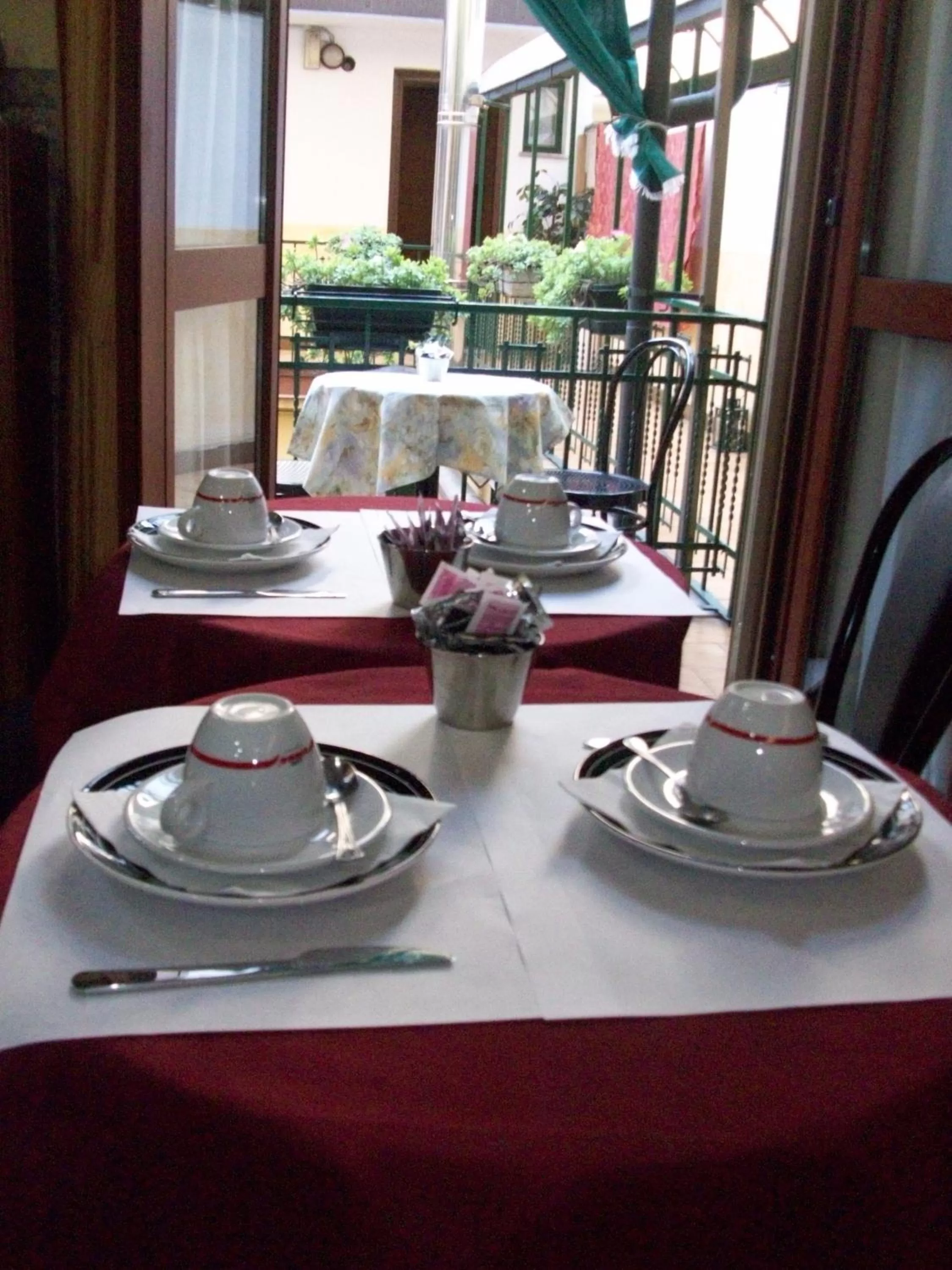 Restaurant/places to eat in Hotel MM Dateo