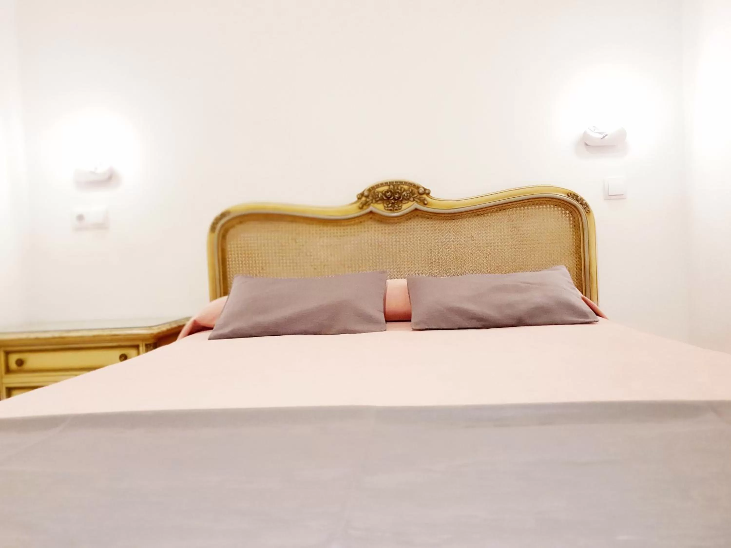 Decorative detail, Bed in Hotel Marítimo Urban