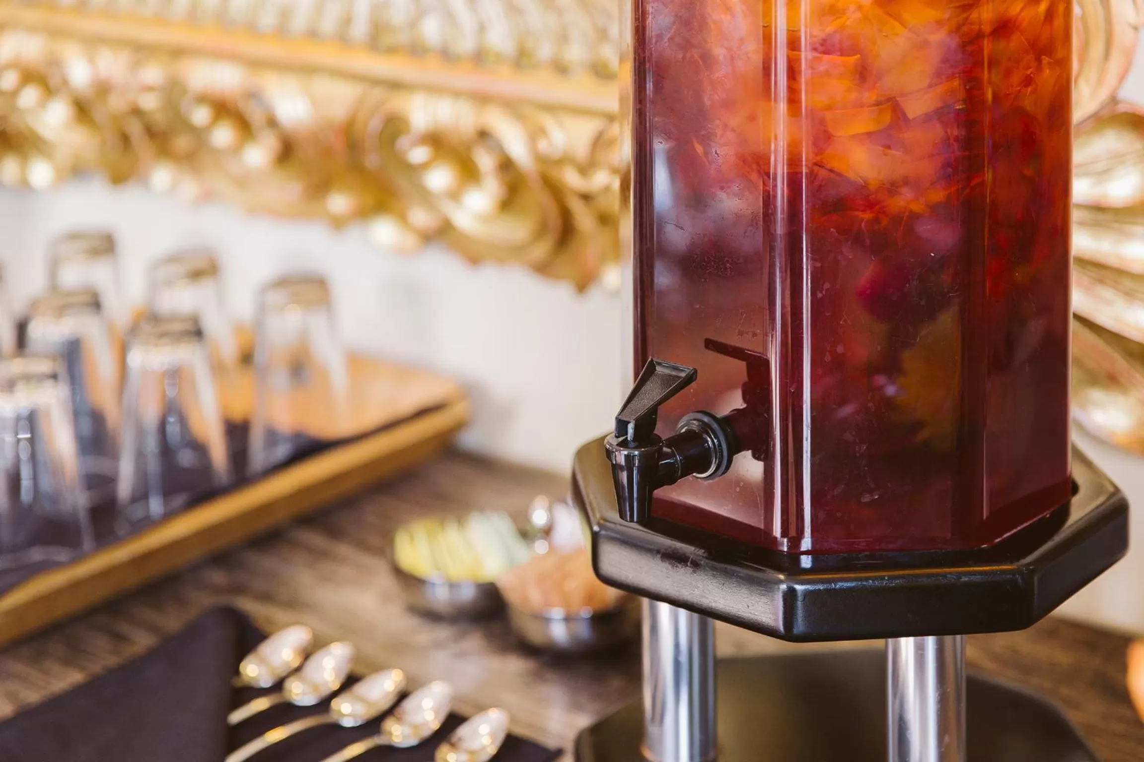 Restaurant/places to eat in Harbourview Inn