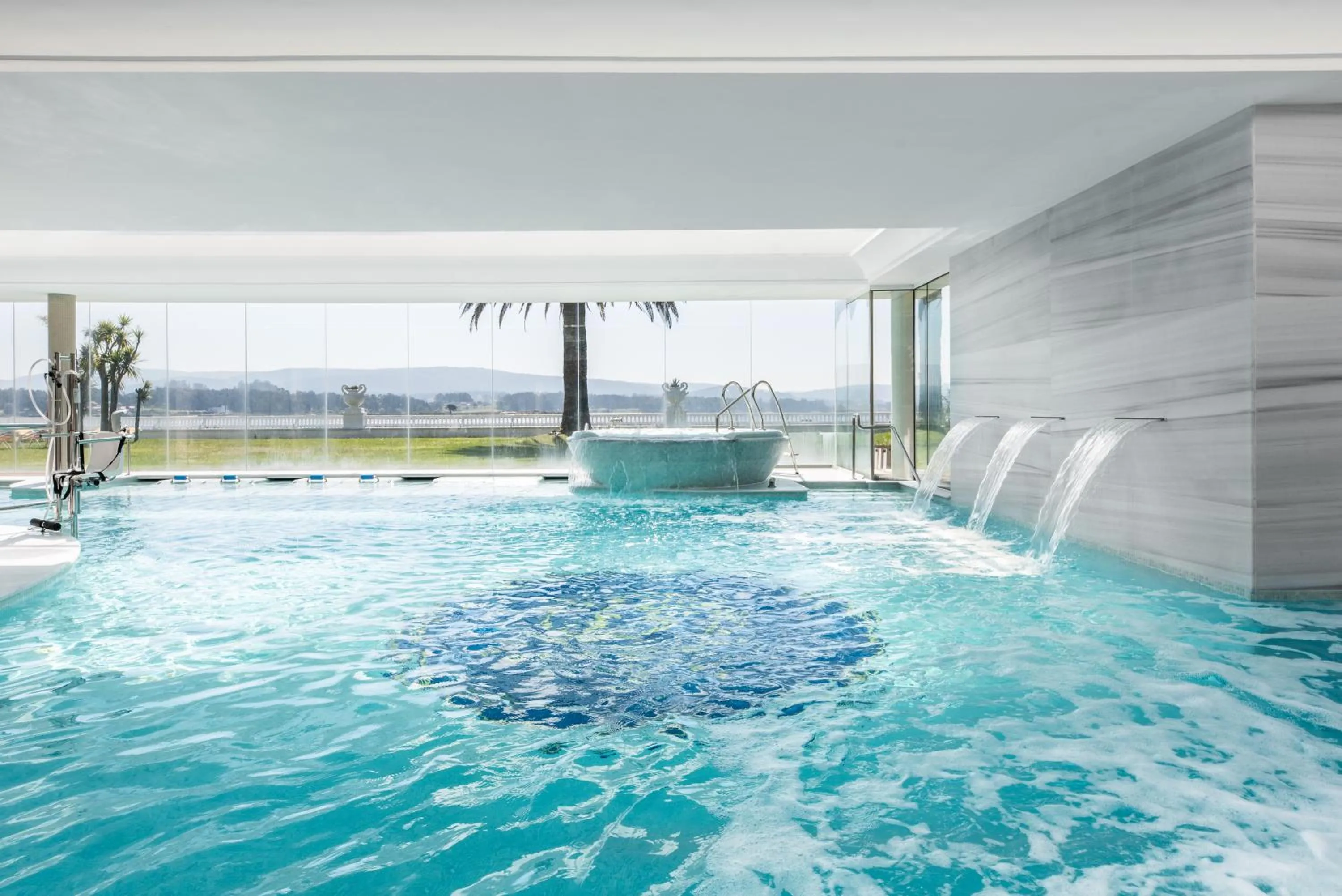 Swimming pool in Eurostars Gran Hotel La Toja