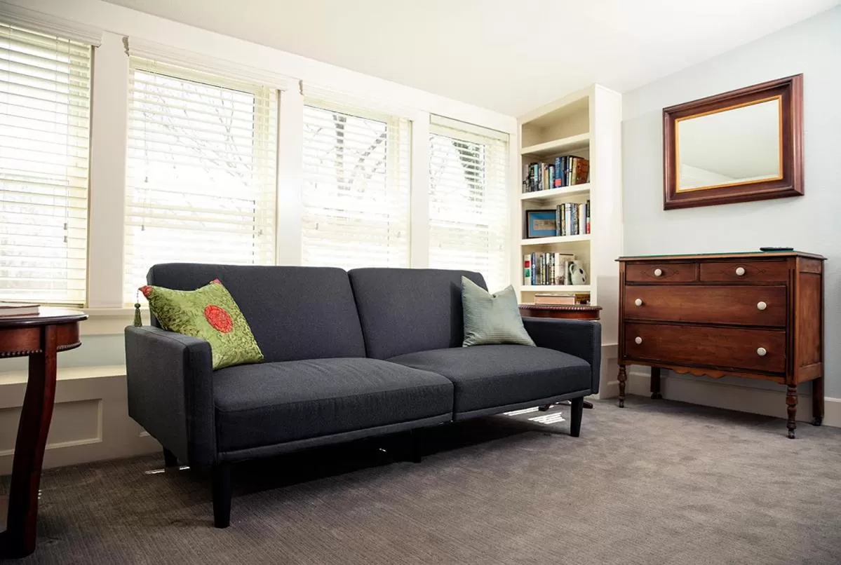 Seating Area in Dickson Street Bed & Breakfast