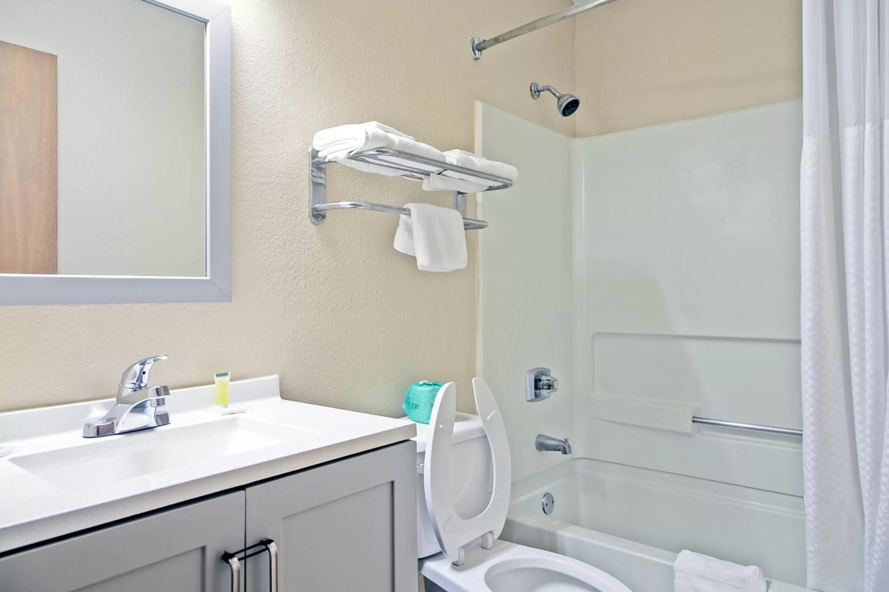 Bathroom in Super 8 by Wyndham Augusta Ft Eisenhower Area