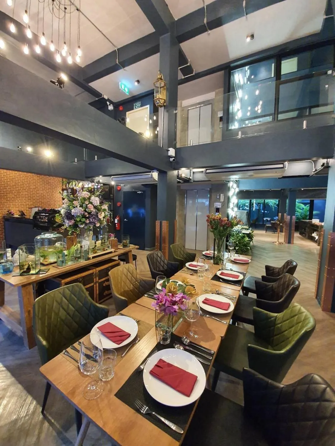 Restaurant/places to eat in Ratchada Boutique Hotel