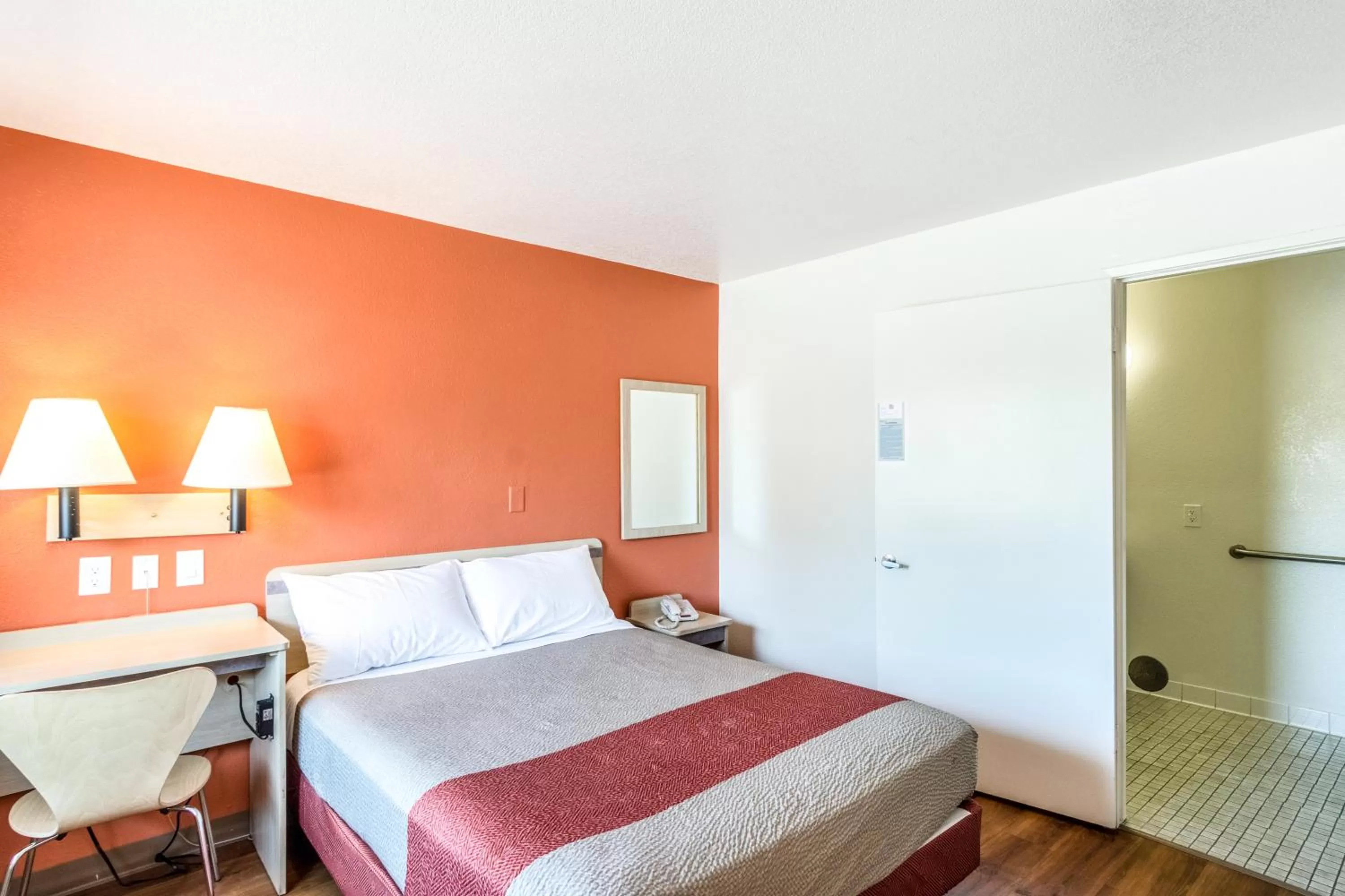 Bedroom, Bed in Motel 6-Redding, CA - Central