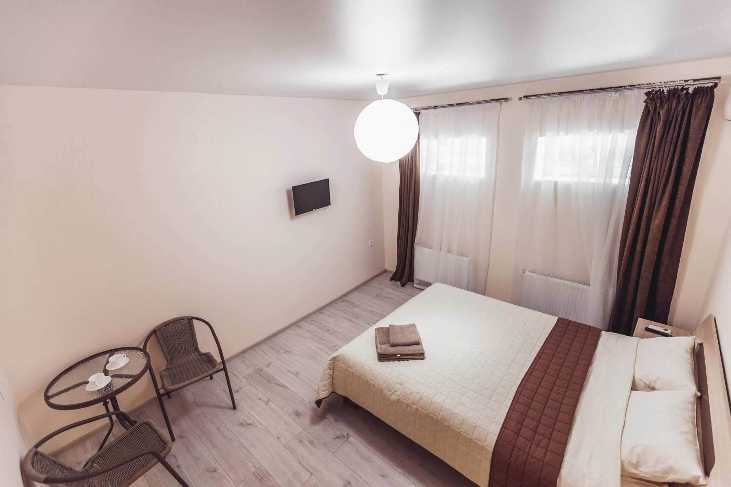 Bed in Apartments near Deribasovskaya