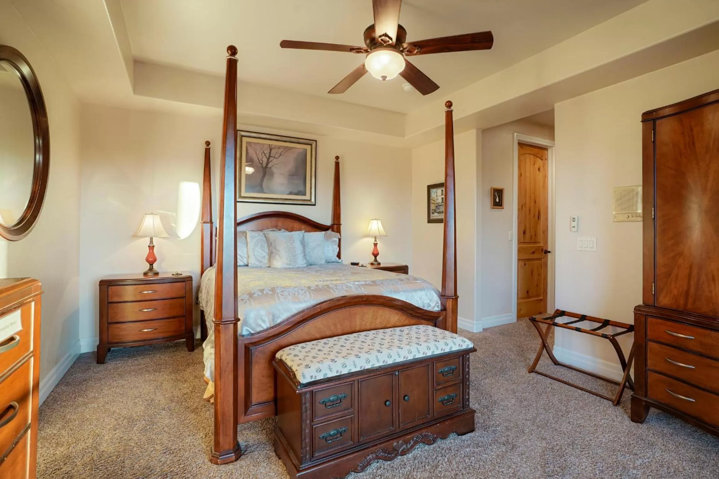 Shower, Bed in Summit Villa BnB