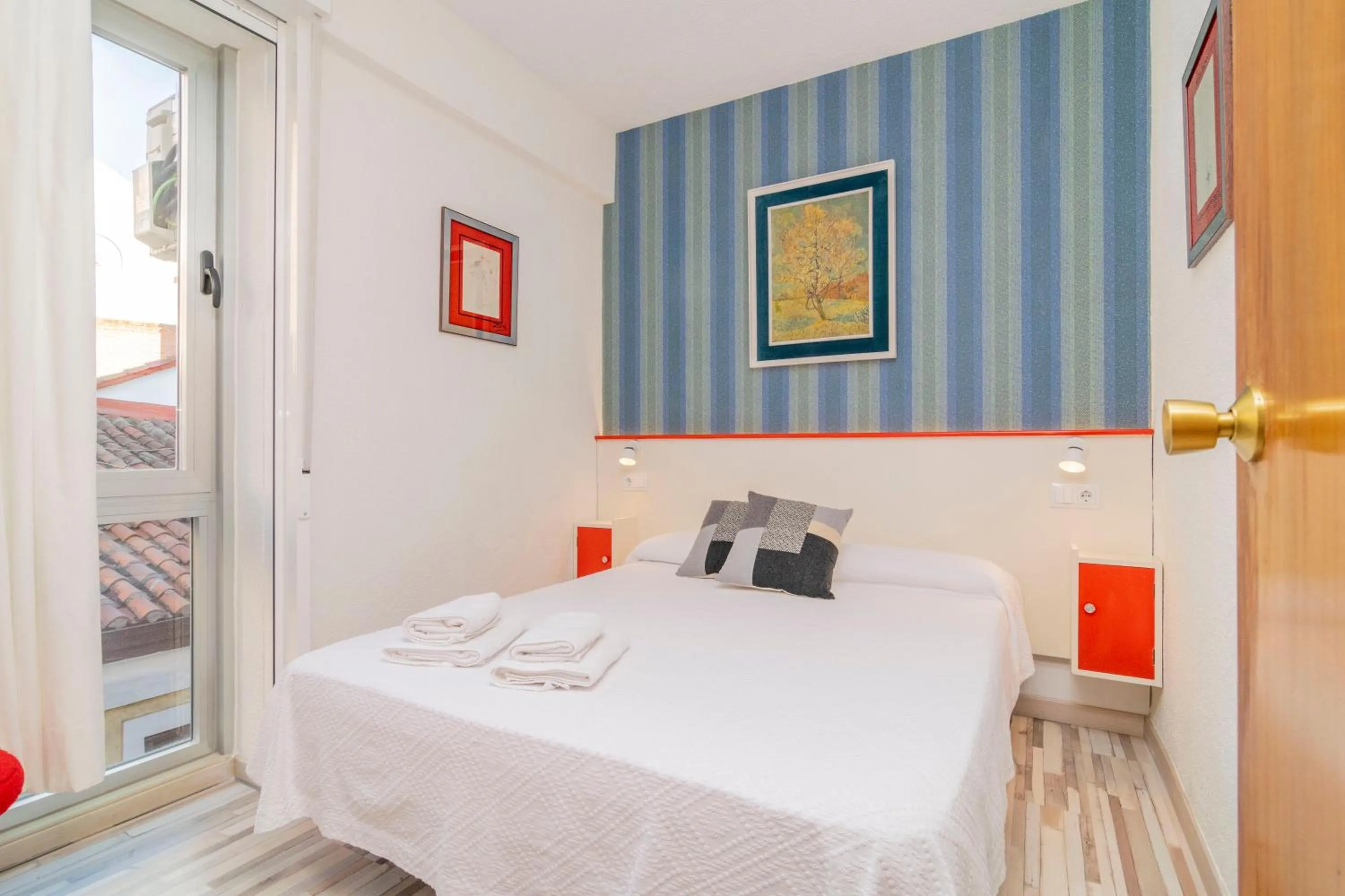 Bedroom, Bed in Far Home Gran Vía