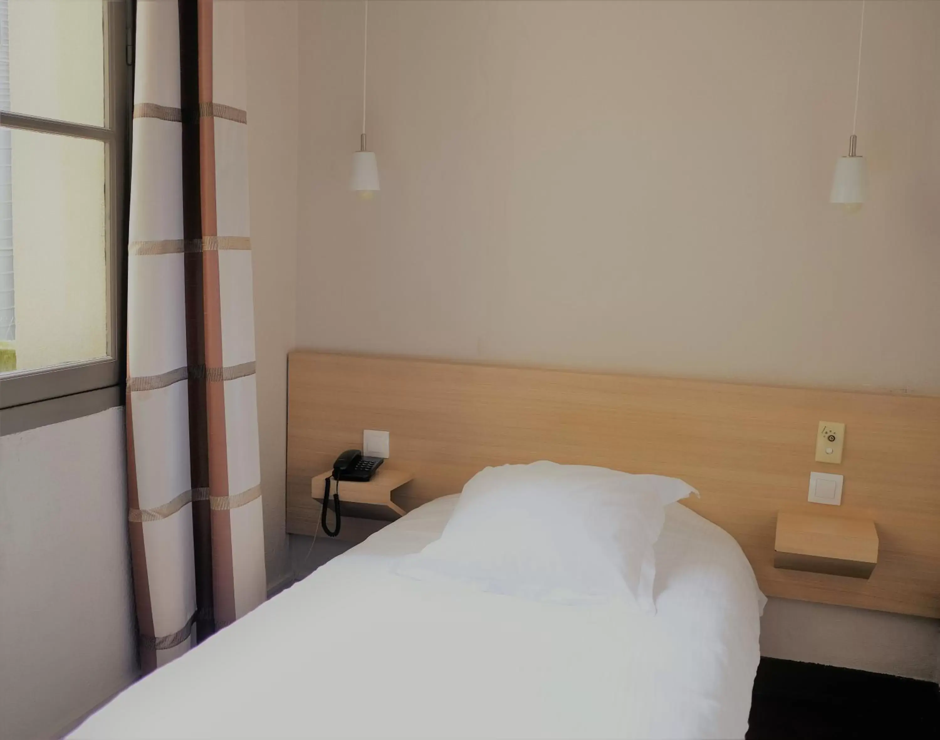 Single Room with Courtyard View in Hotel Gambetta Single Room with Courtyard View in Hotel Gambetta