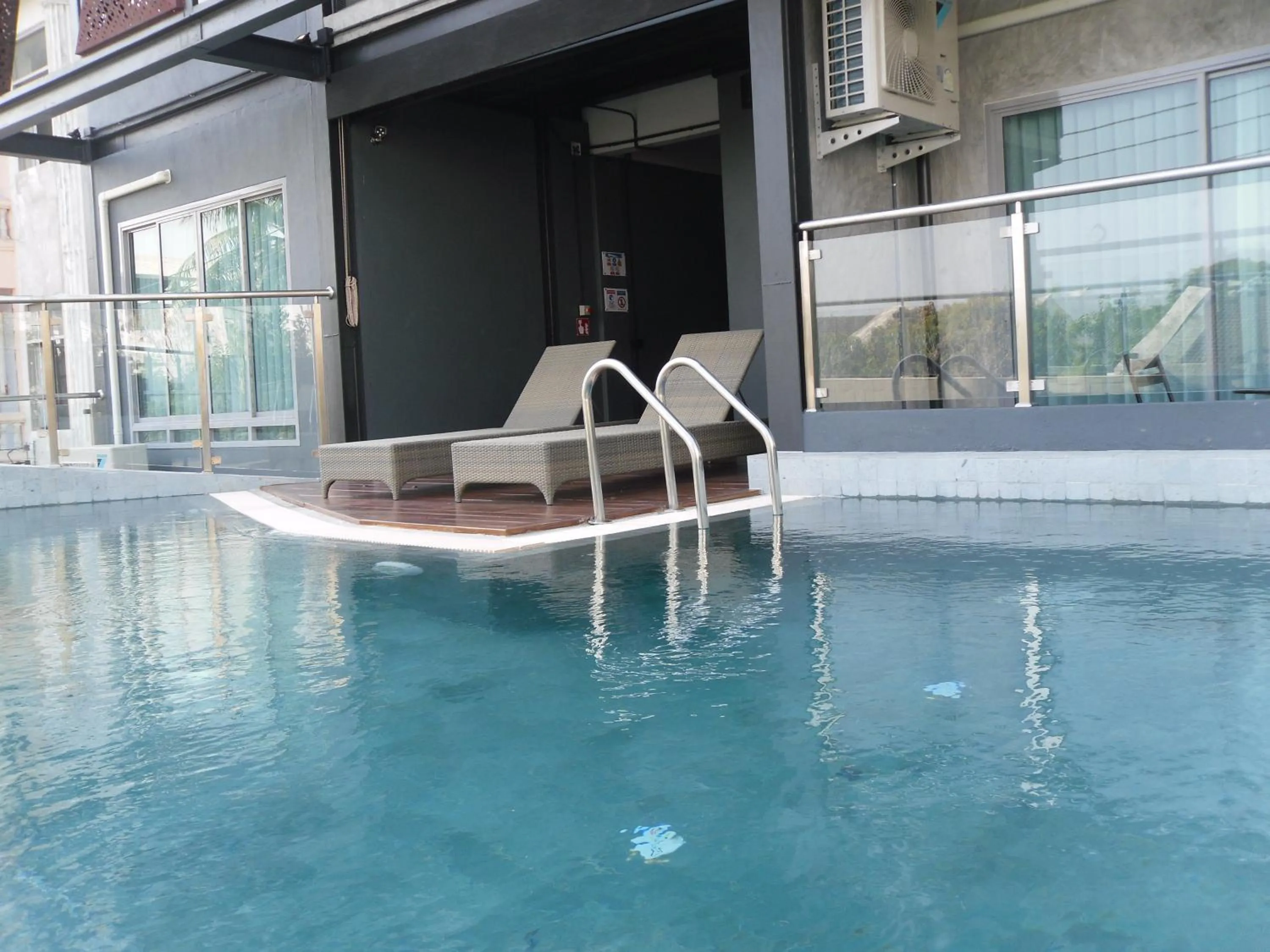 Swimming pool in Sea Crest by Jomtien