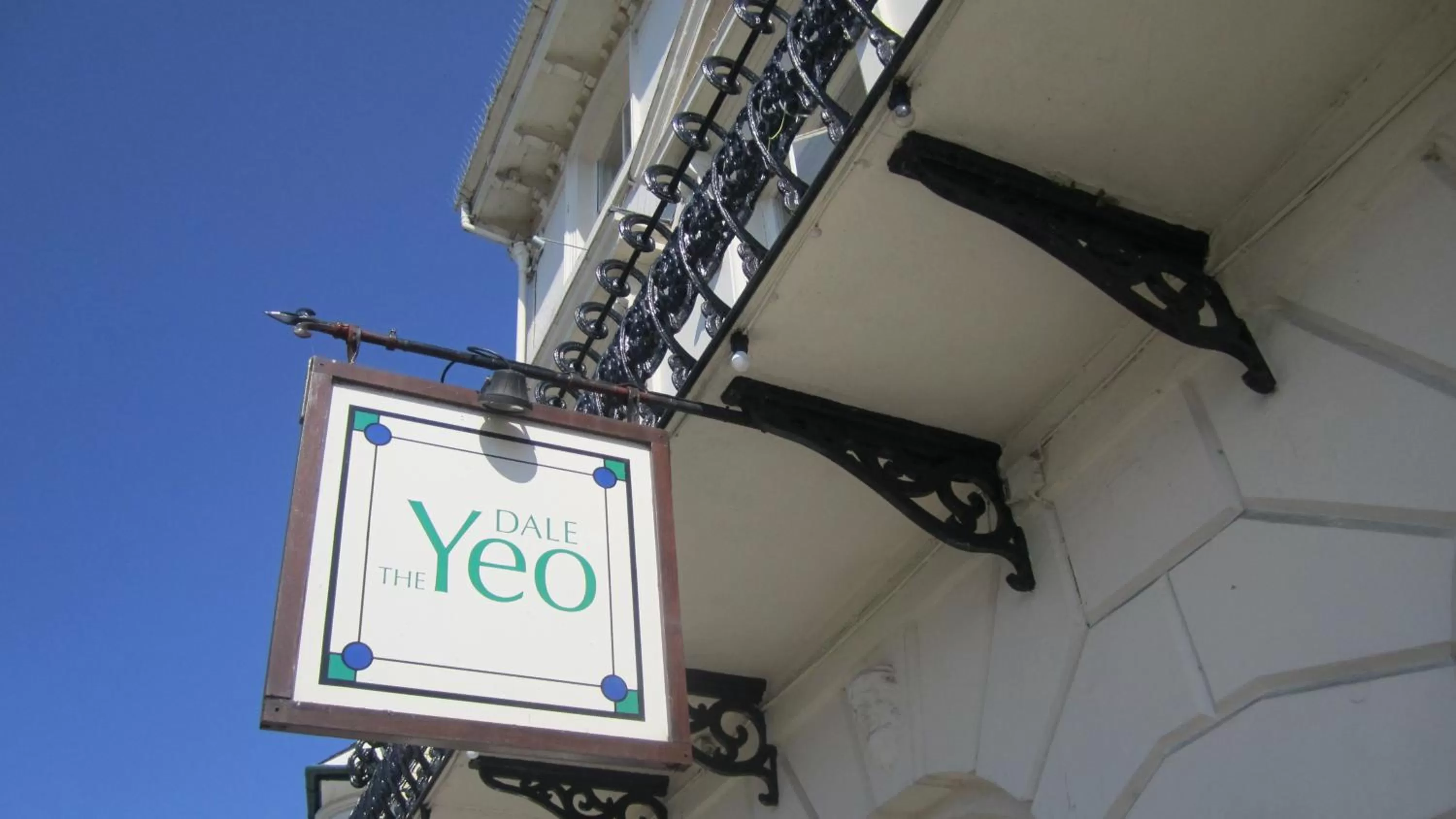 Property building in Yeo Dale Hotel