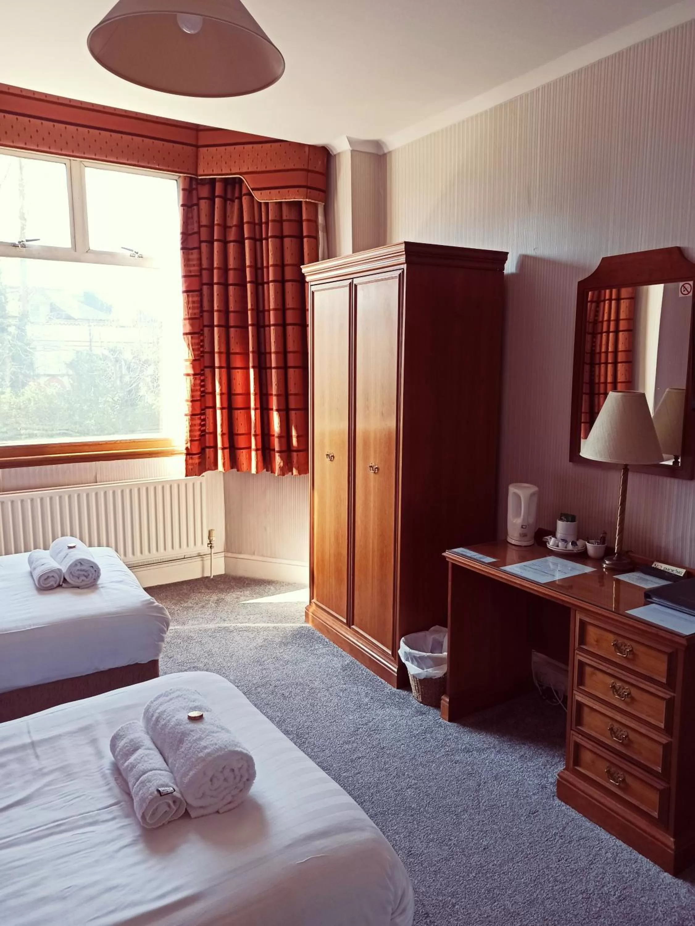 Photo of the whole room in Crystal Hotel & Savour