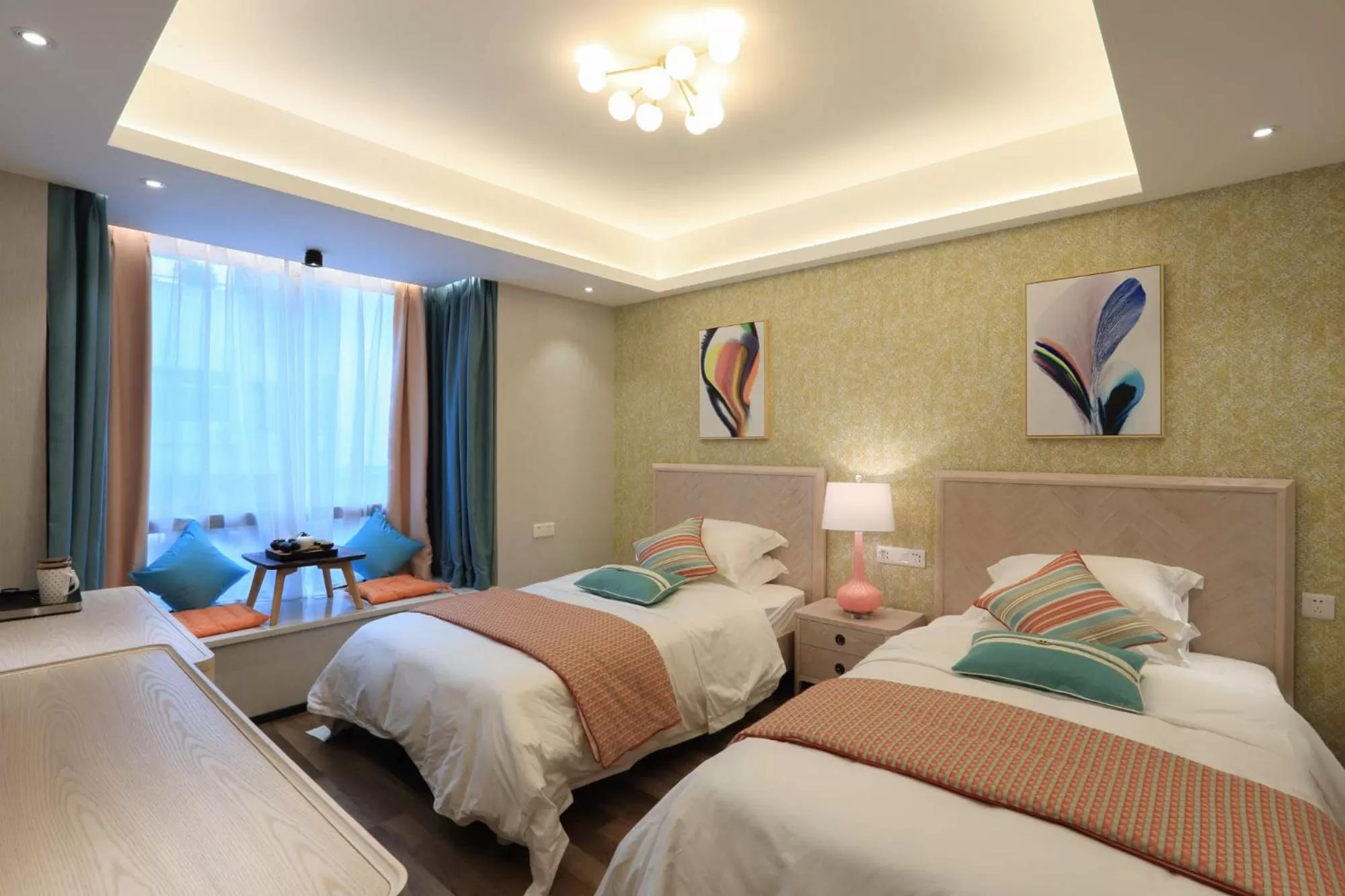 Photo of the whole room, Bed in Li River Resort Villa Hotel