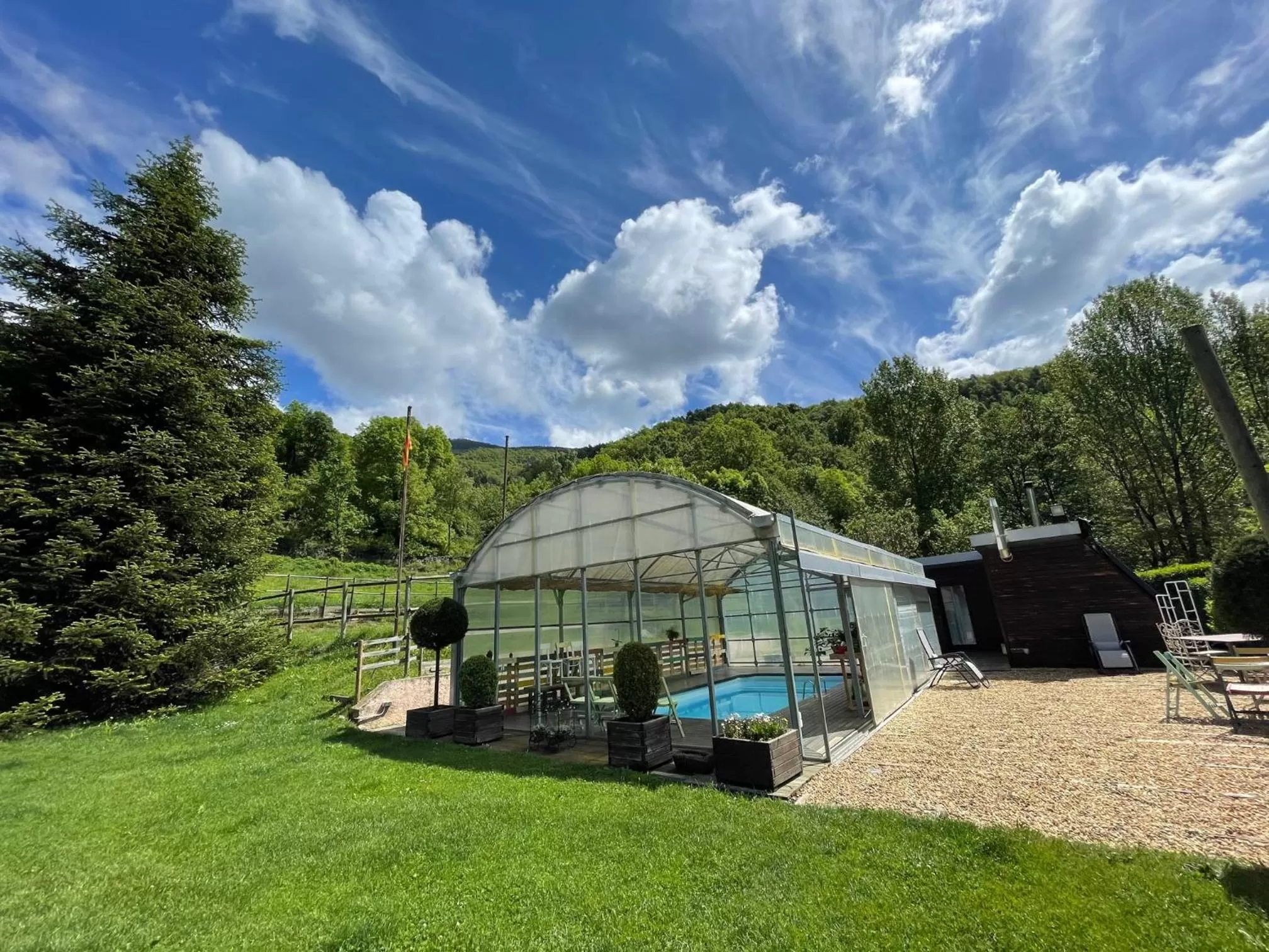 Swimming pool in Hotel Cruells