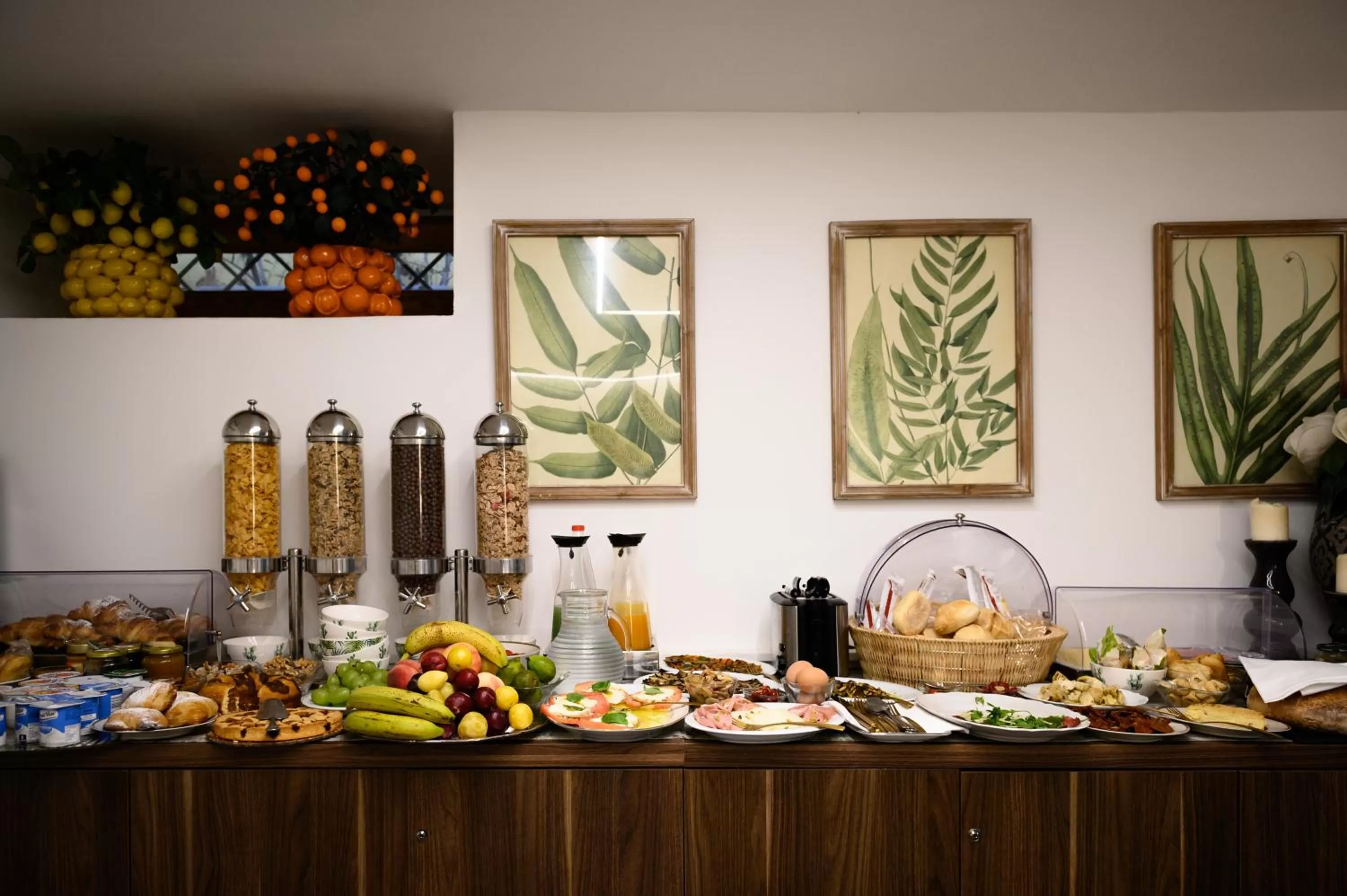 Food and drinks in Dream House Pompei