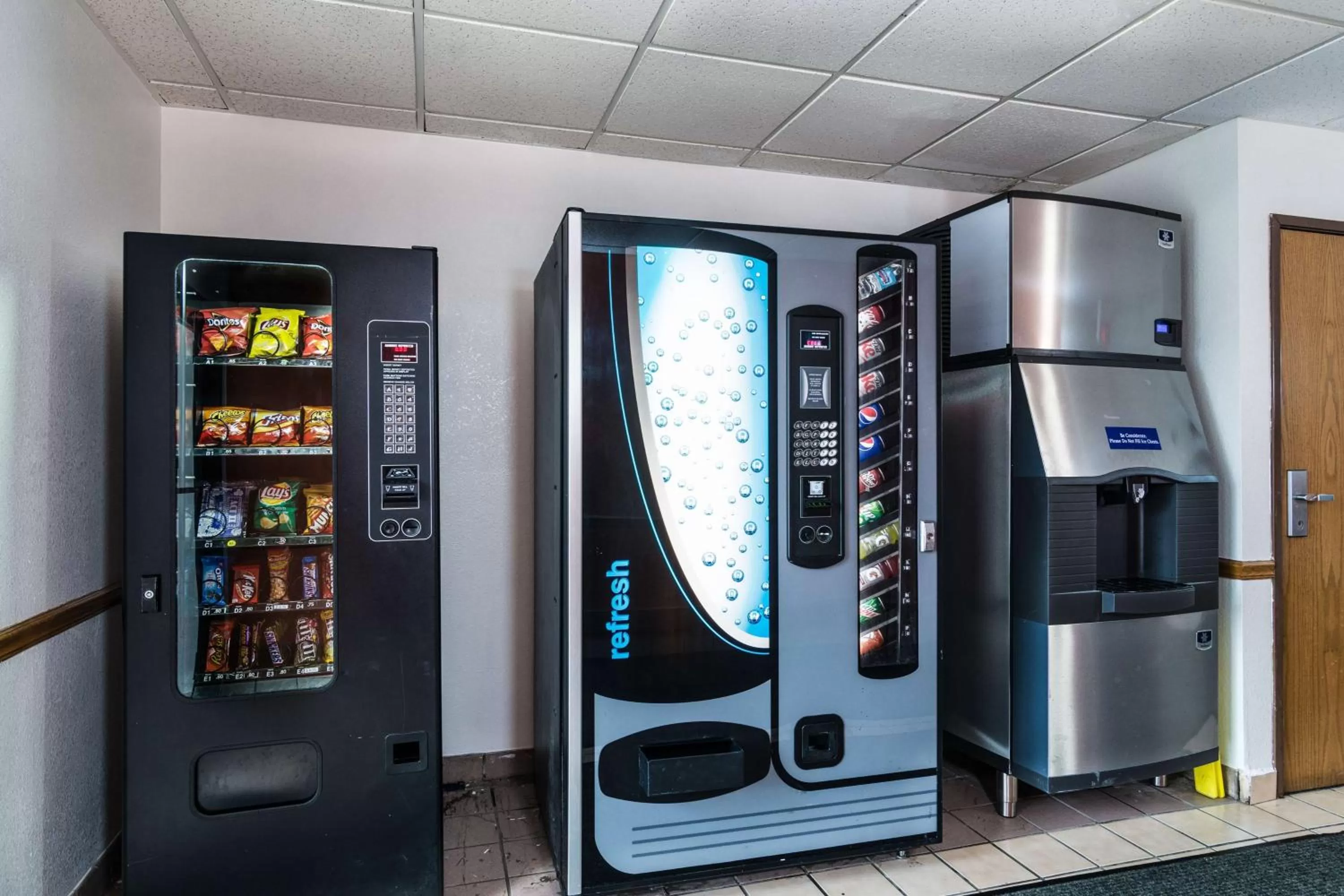 On site in Motel 6-Libertyville, IL