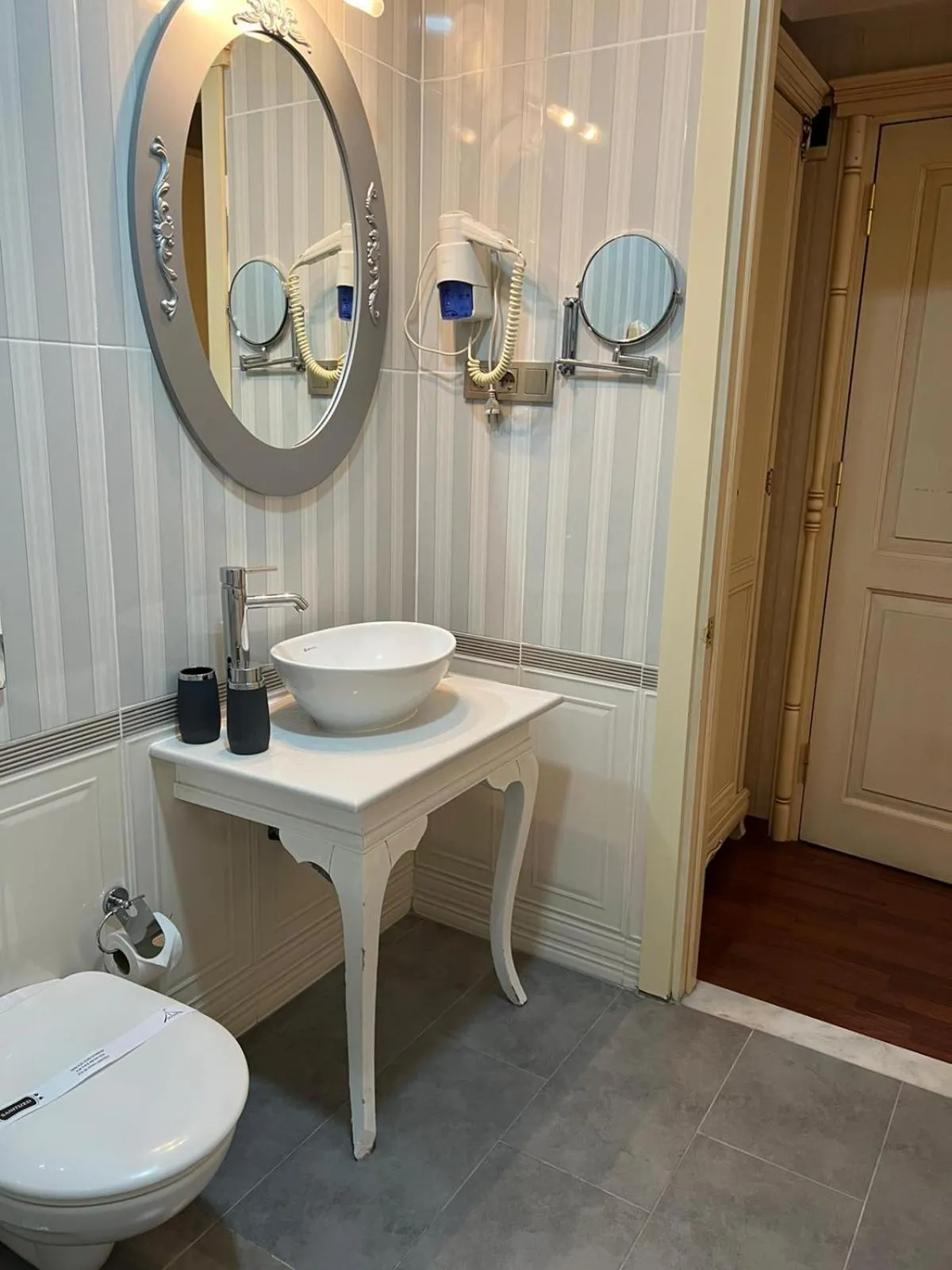 Bathroom in Muyan Suites