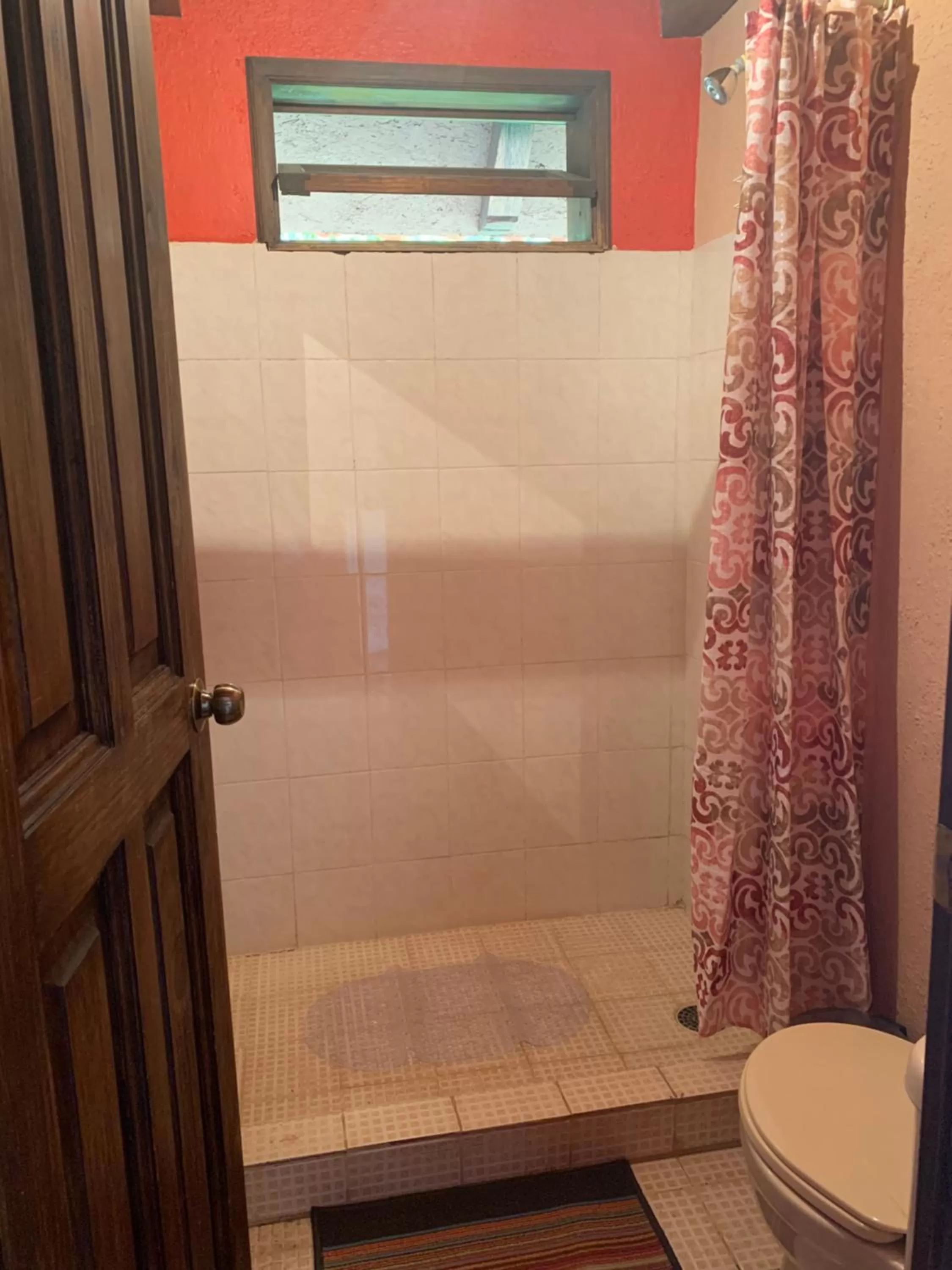 Bathroom in CORTIJO LA CASONA & Bungalow al Pie de la Montaña