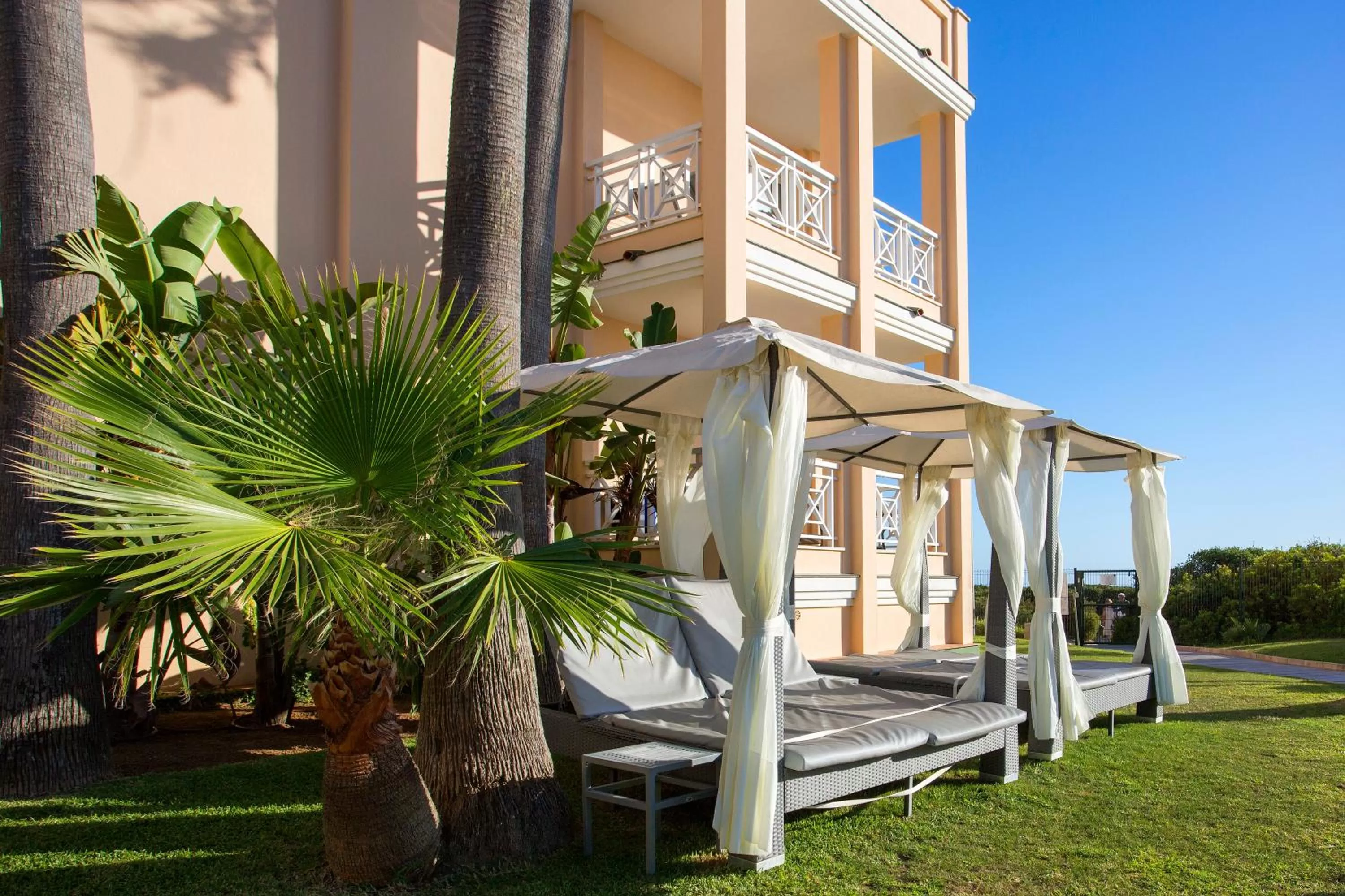 Property building in Hipotels Playa La Barrosa - Adults Only