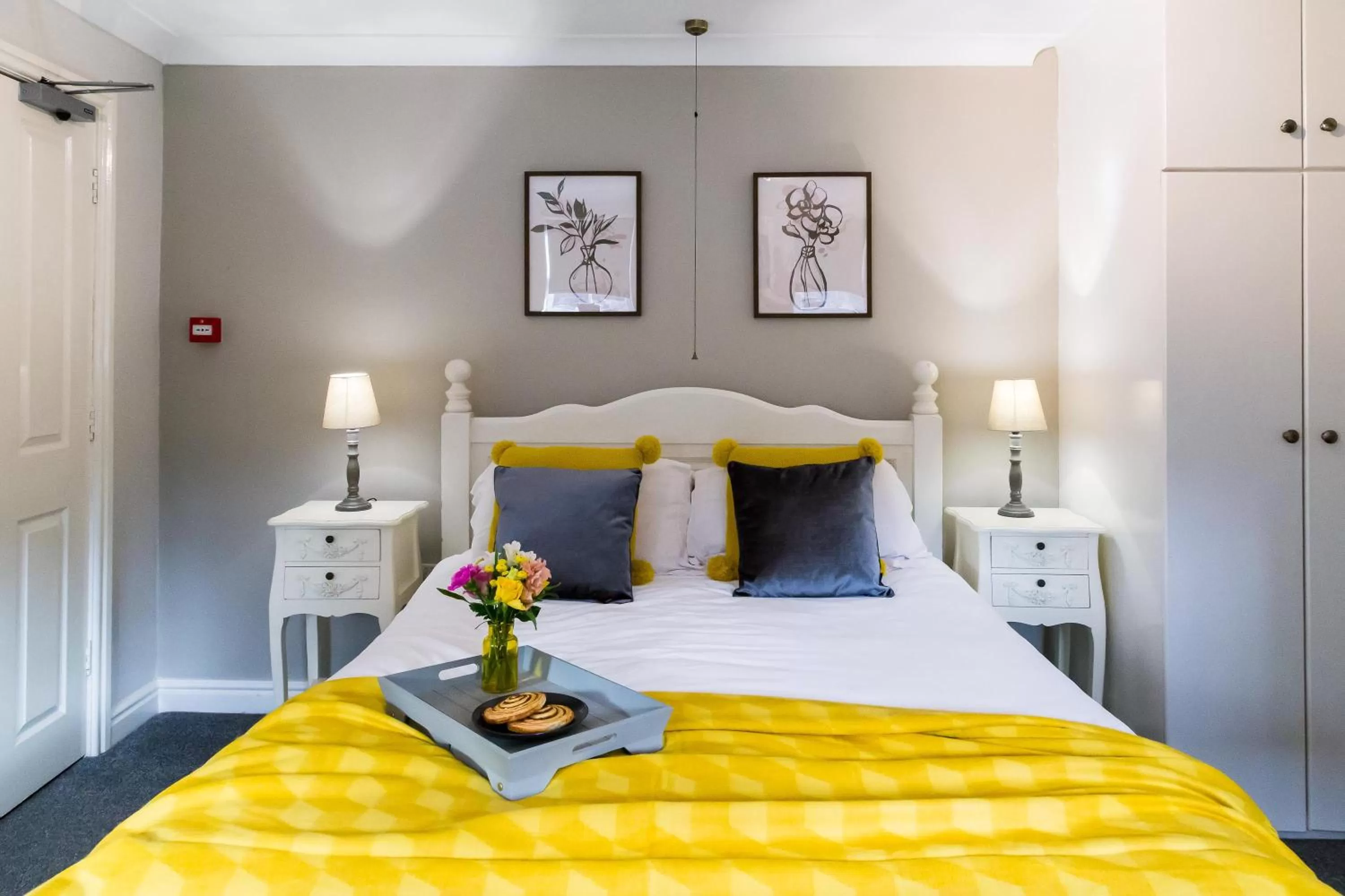 Bed in Goodramgate Apartments