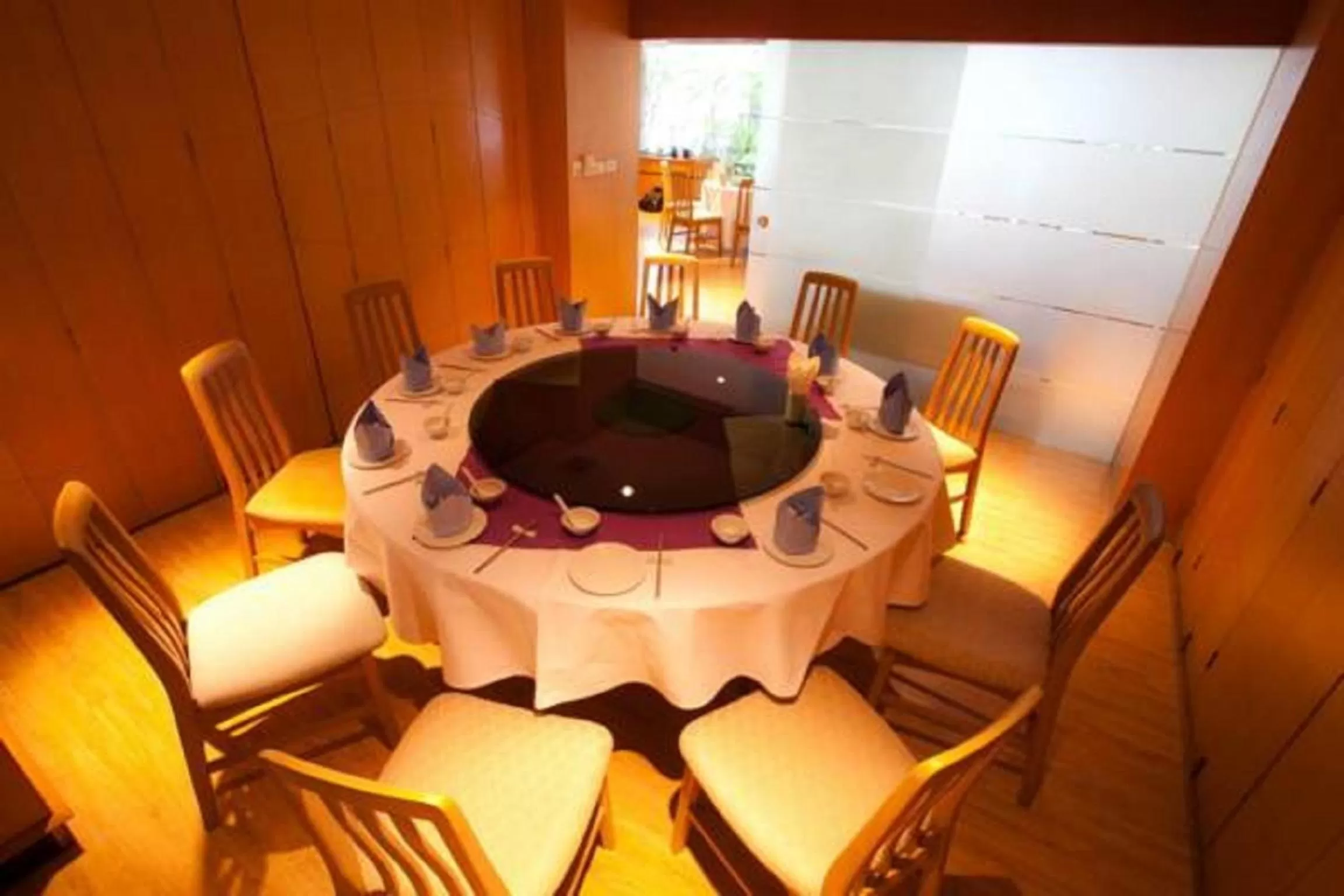 Restaurant/places to eat in Trang Hotel Bangkok - SHA Plus