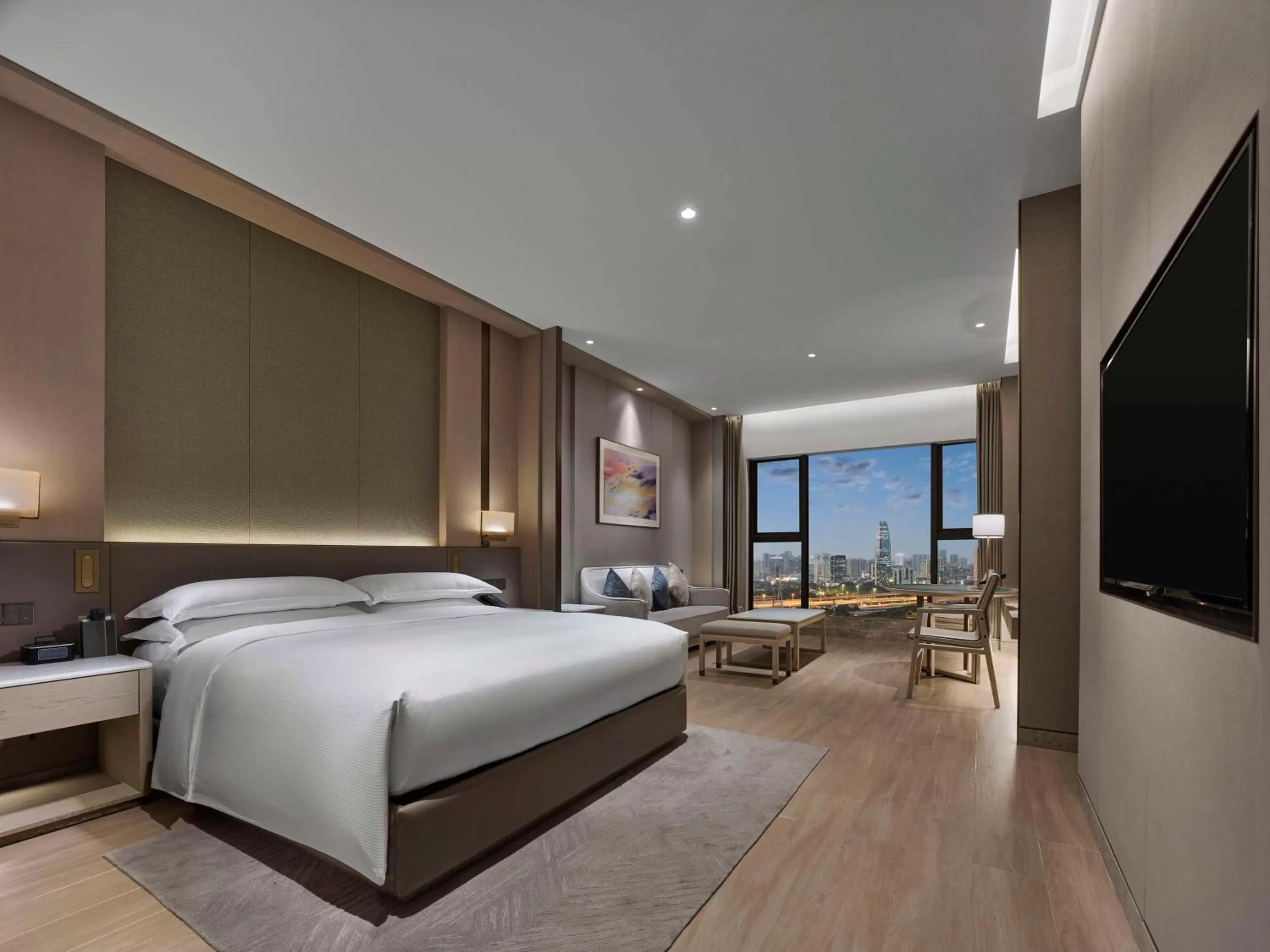 Living room, Bed in DoubleTree By Hilton Shenzhen Nanshan Hotel & Residences