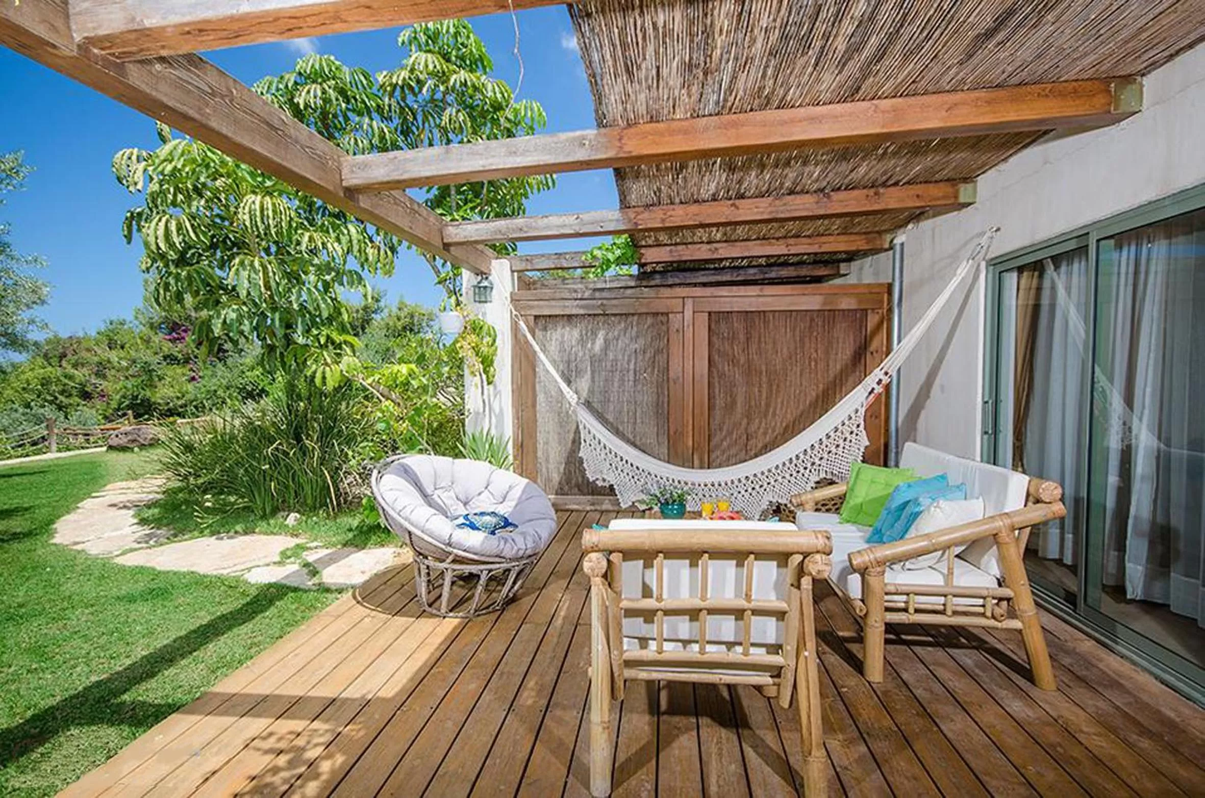 Balcony/Terrace in Above the Sea