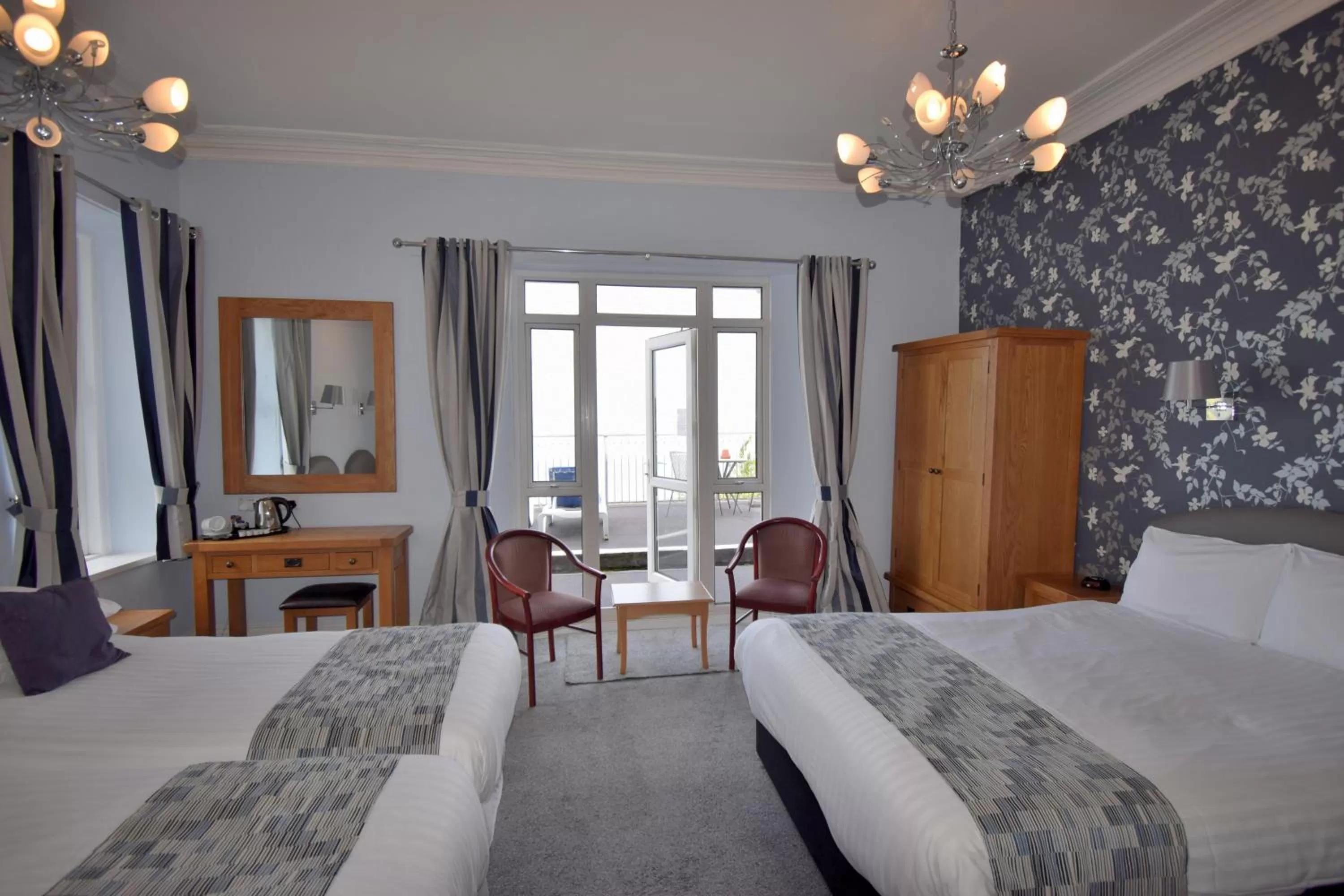 Bed in The Babbacombe Hotel